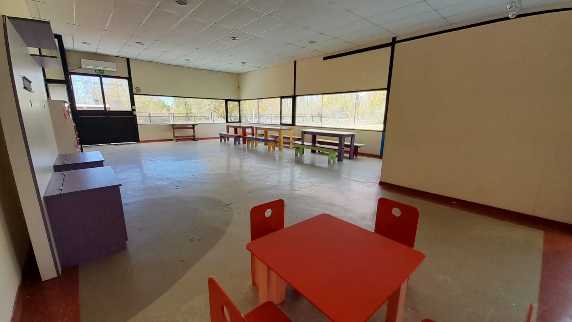VENTA SALON COMERCIAL, LA HERRADURA, PLOTTIER - 5