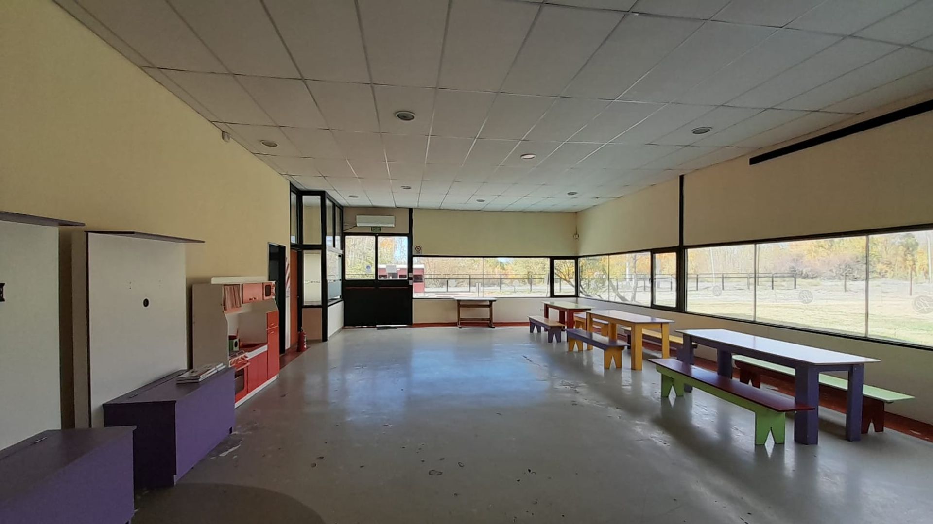 VENTA SALON COMERCIAL, LA HERRADURA, PLOTTIER - 6