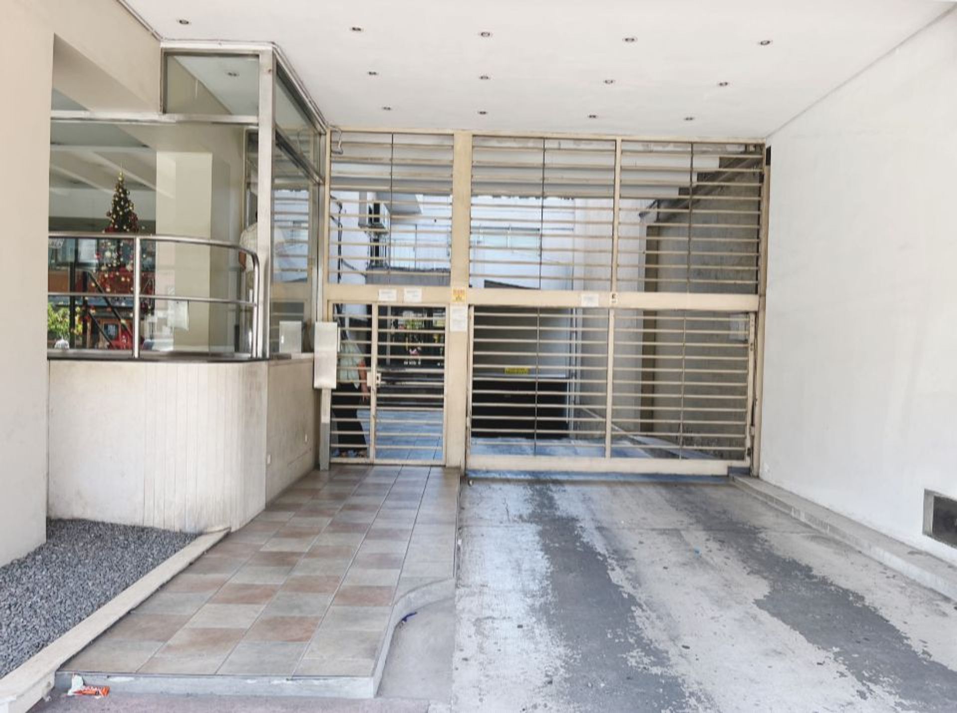 Cochera en Venta Lomas De Zamora en cuotas - 5