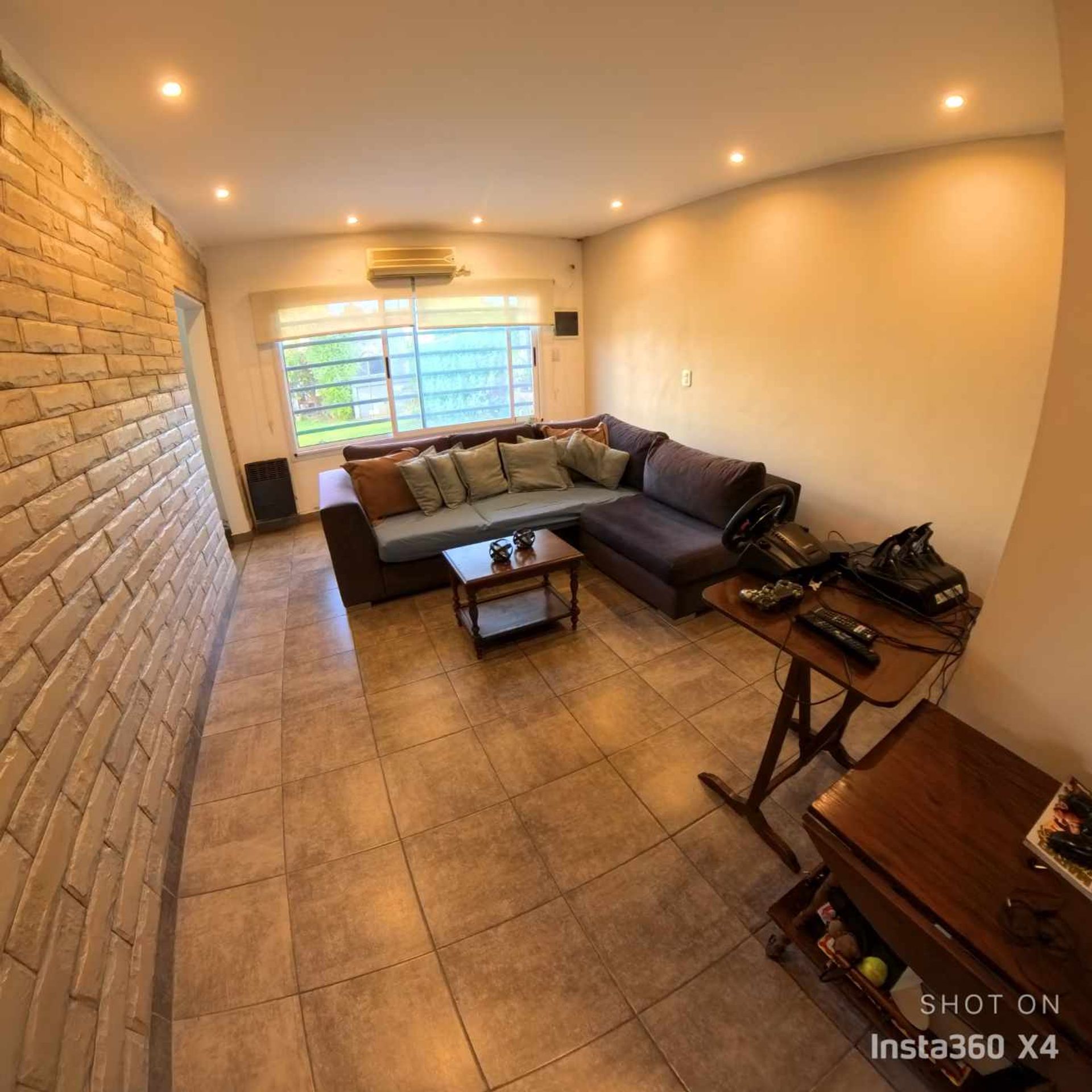 CASA EN VENTA 5 AMBIENTE EN MONTE GRANDE - 3