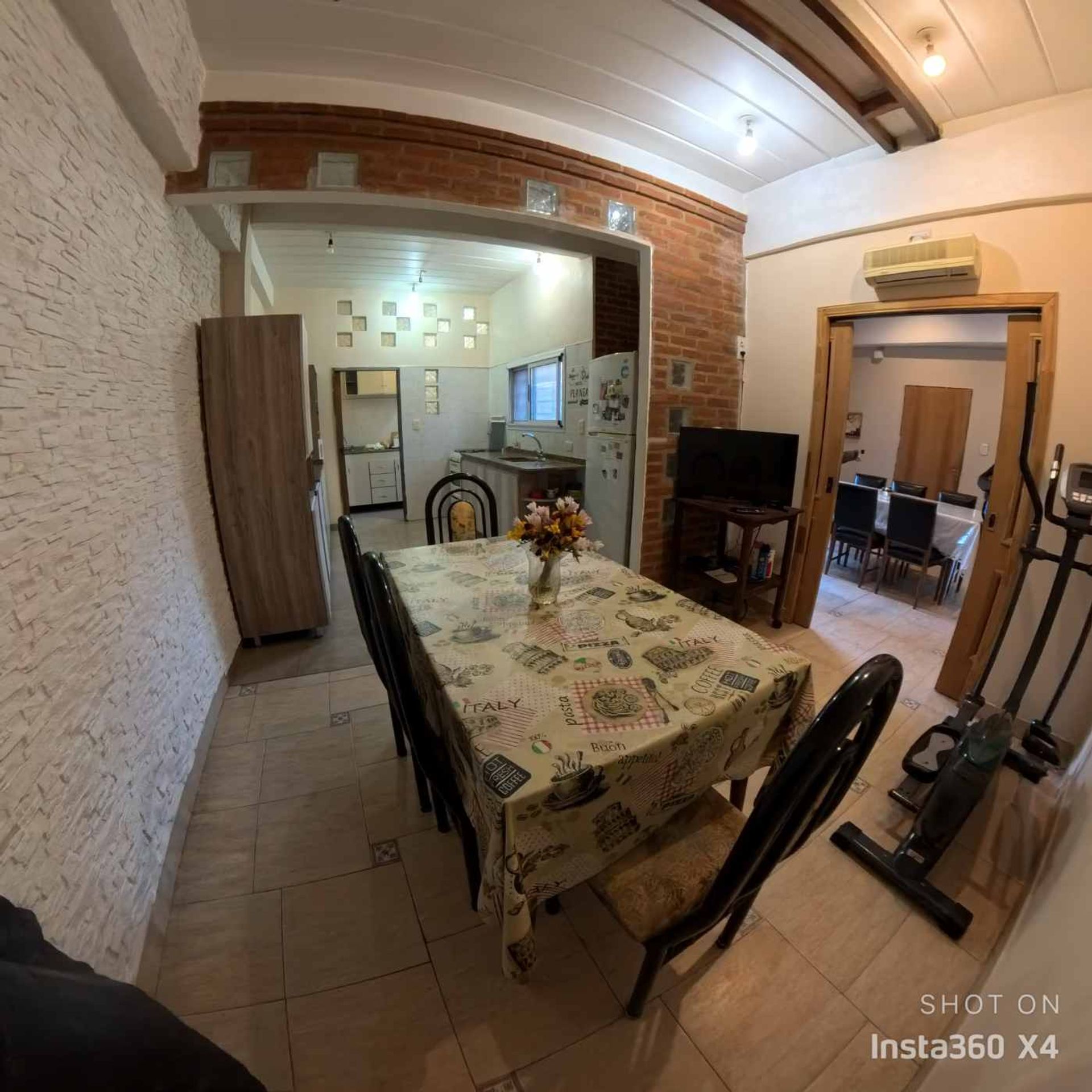 CASA EN VENTA 5 AMBIENTE EN MONTE GRANDE - 7
