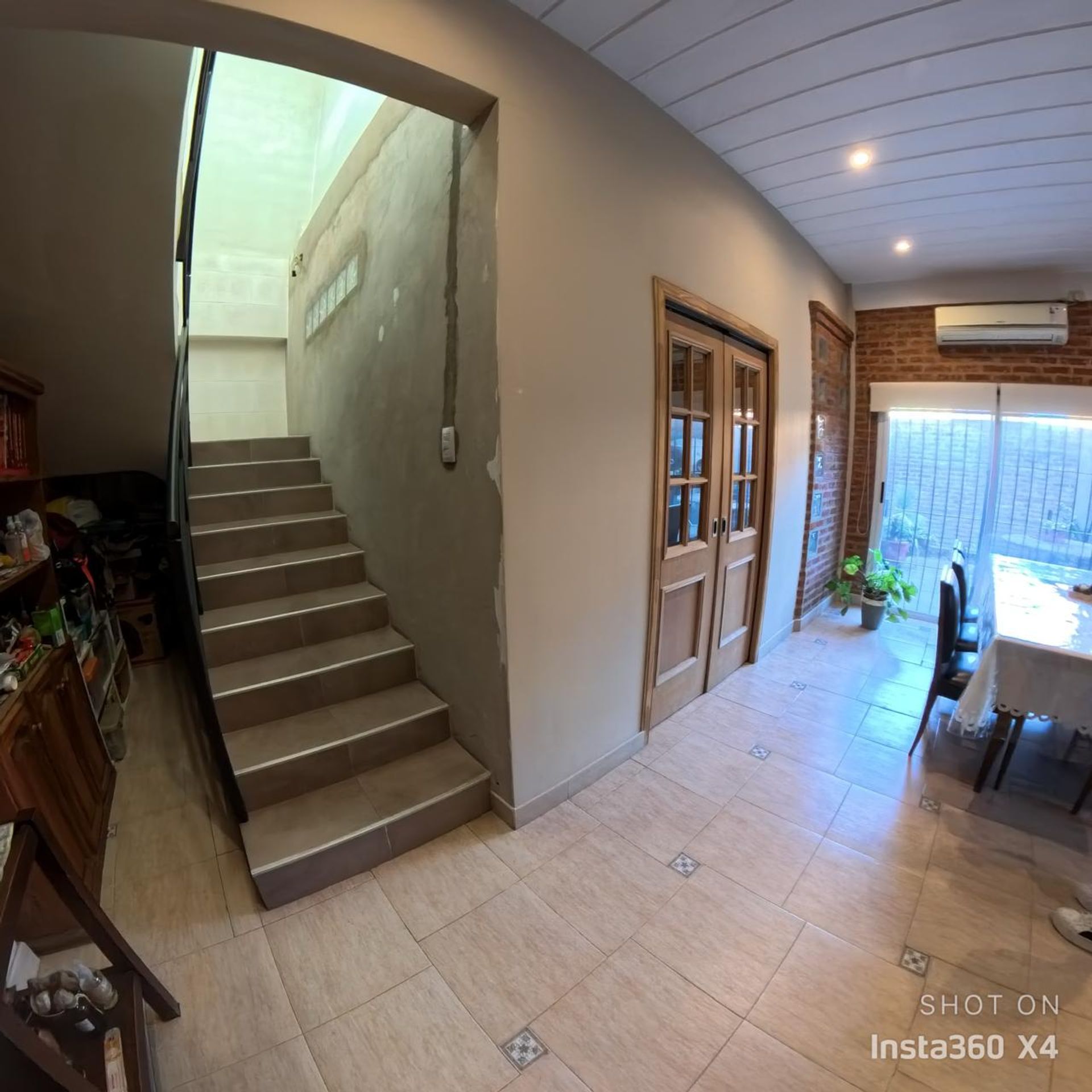 CASA EN VENTA 5 AMBIENTE EN MONTE GRANDE - 12
