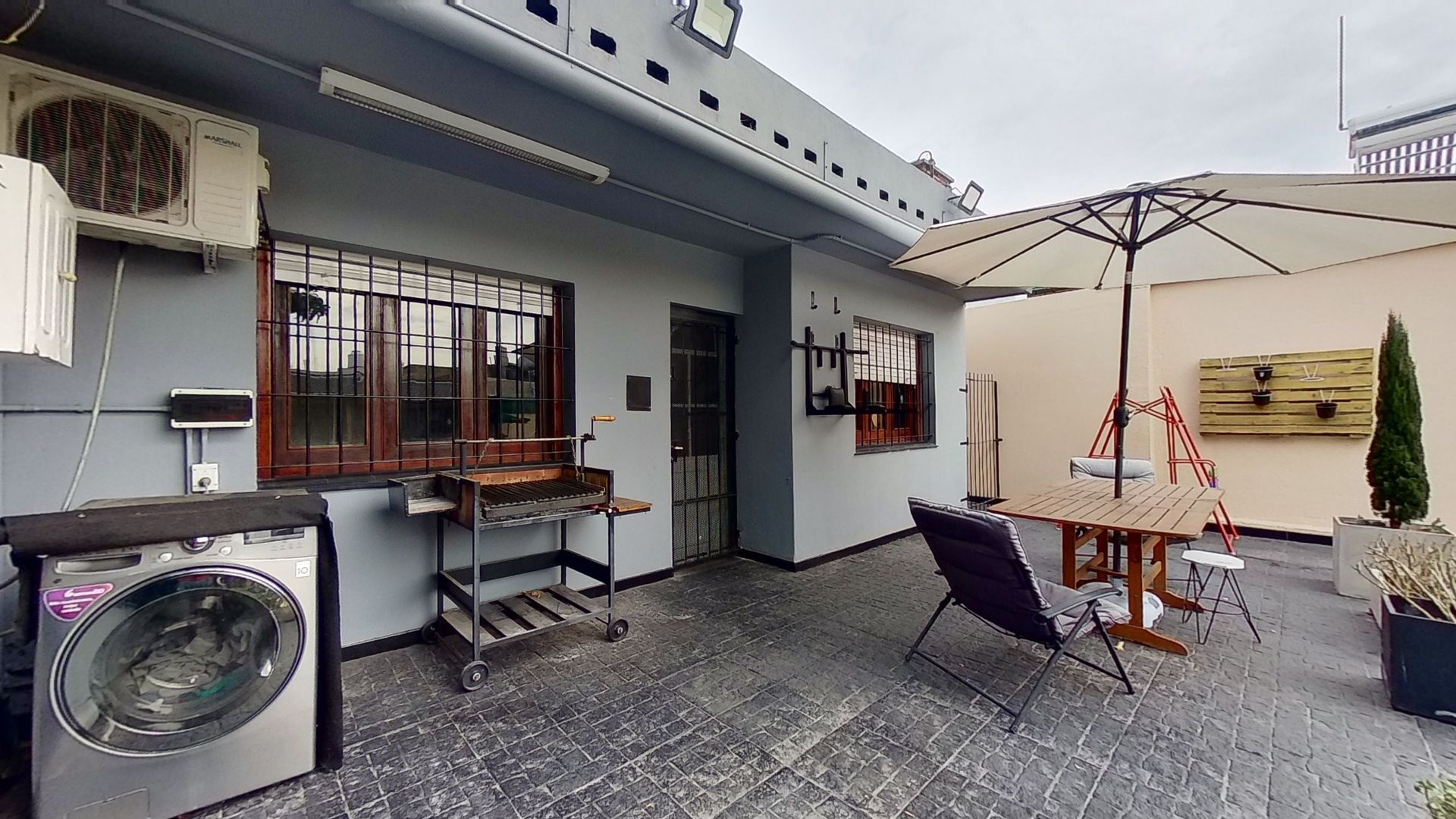 CASA 4 AMB. CON JARDIN PILETA QUINCHO COCHERA - 18