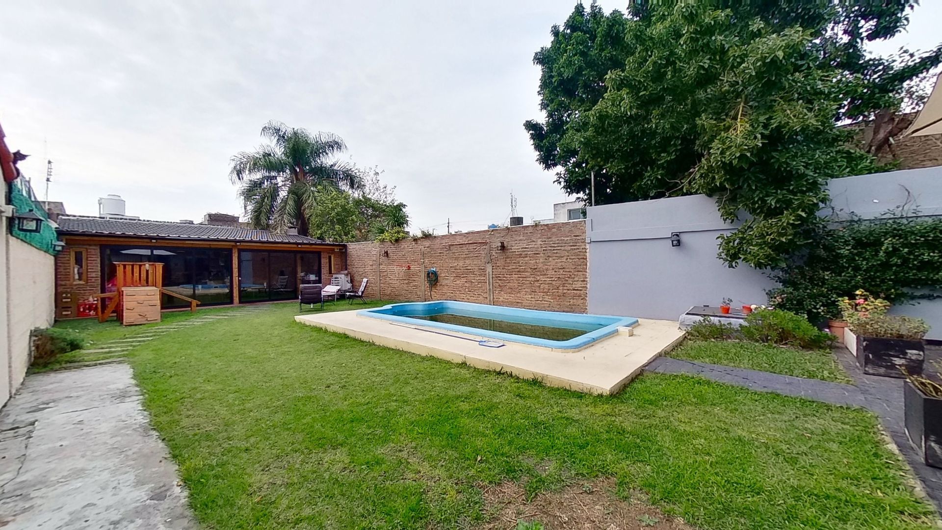 CASA 4 AMB. CON JARDIN PILETA QUINCHO COCHERA - 19