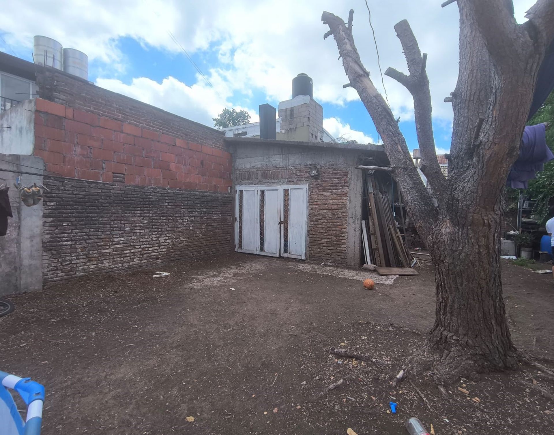 CASA 3 AMBIENTES MORON VENTA LOTE PROPIO DE 10X30 - 2