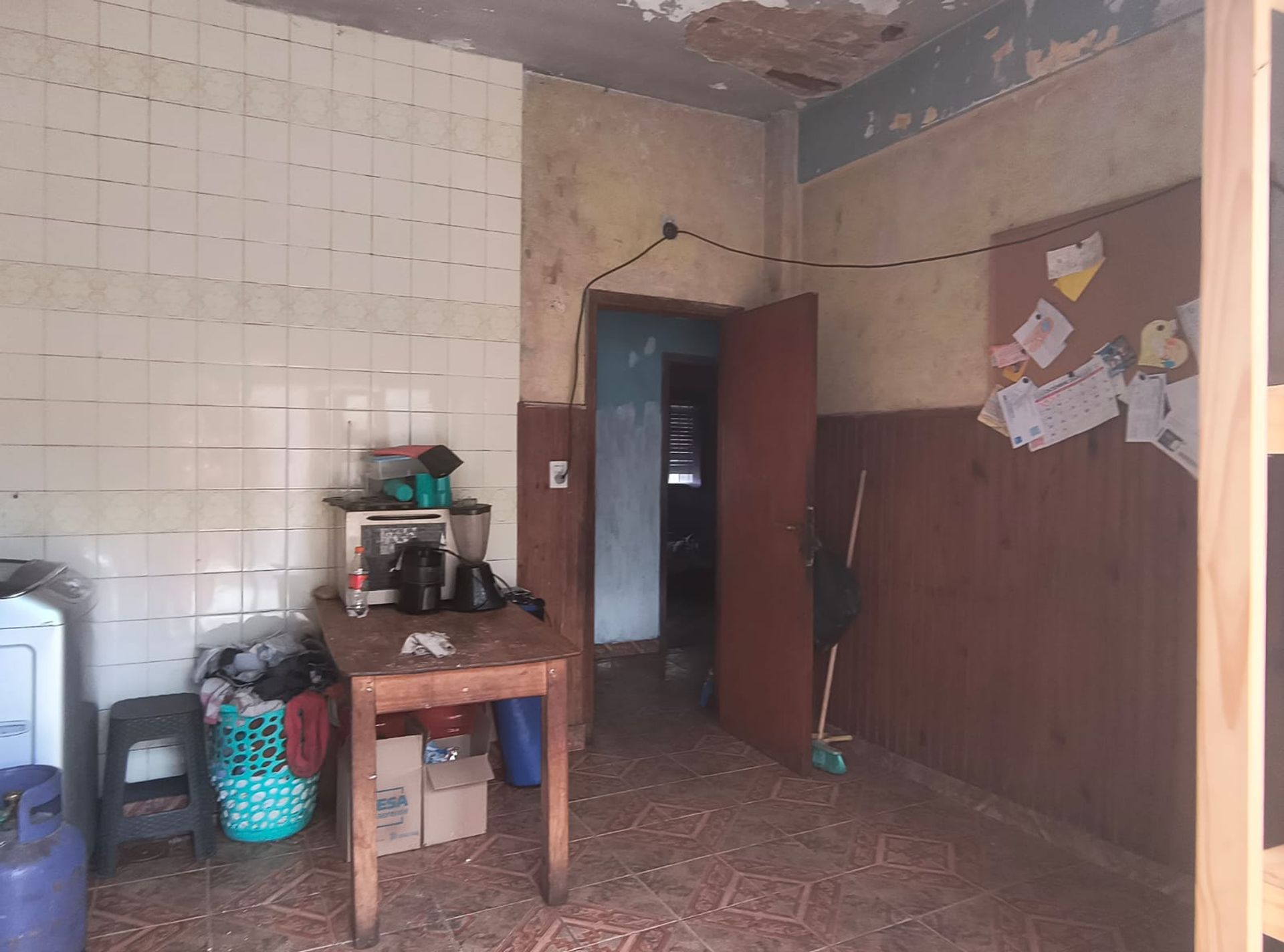 CASA 3 AMBIENTES MORON VENTA LOTE PROPIO DE 10X30 - 11