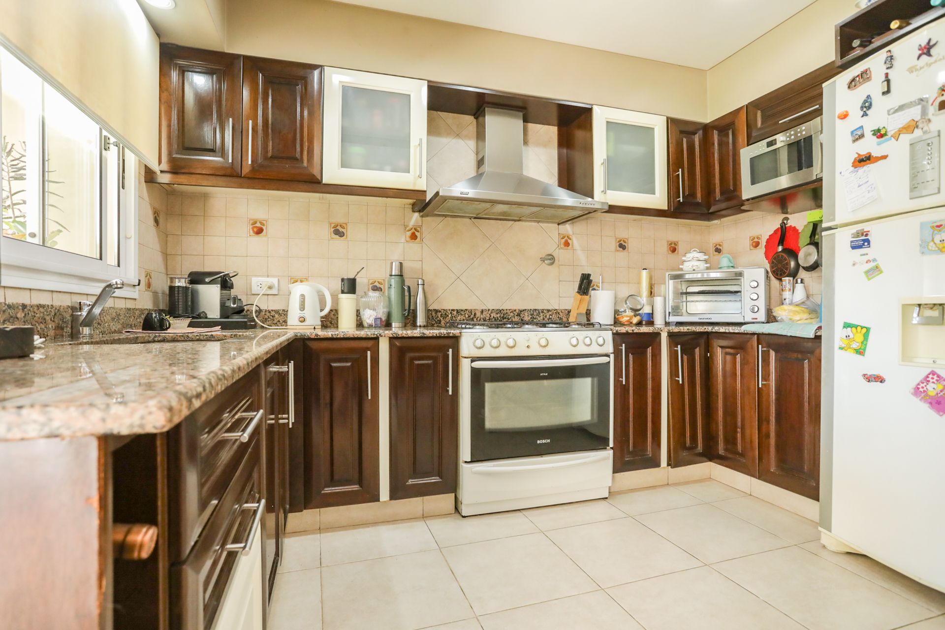 VENTA CASA CON PAT&Iacute;O - 2