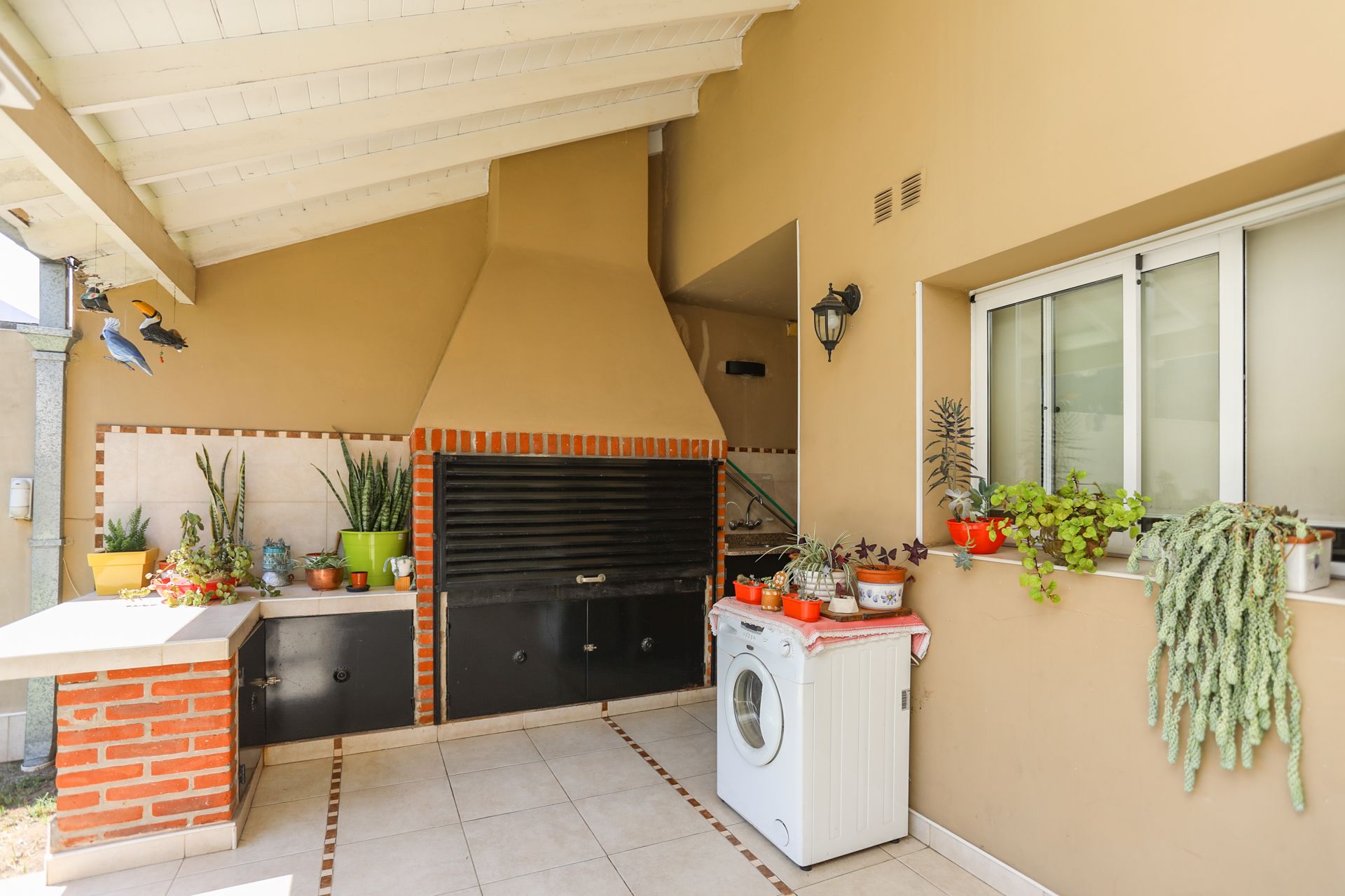 VENTA CASA CON PAT&Iacute;O - 16