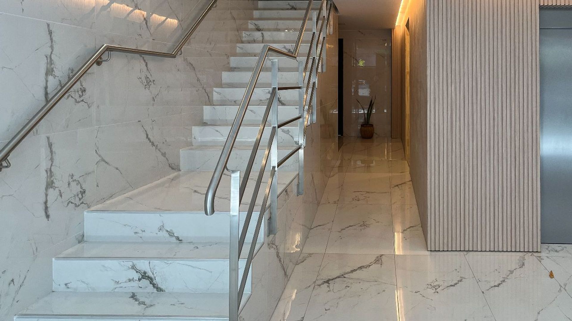 DEPARTAMENTO MONOAMBIENTE 42M2 VENTA PARAGUAY 5500 - 7