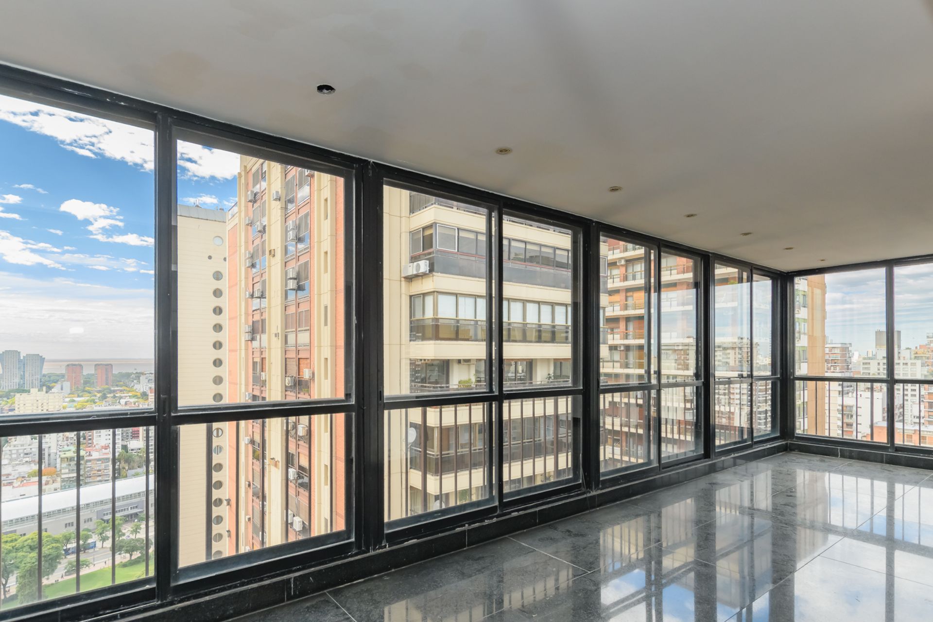 PENTHOUSE DUPLEX CON PILETA EN VENTA EN BELGRANO - 2