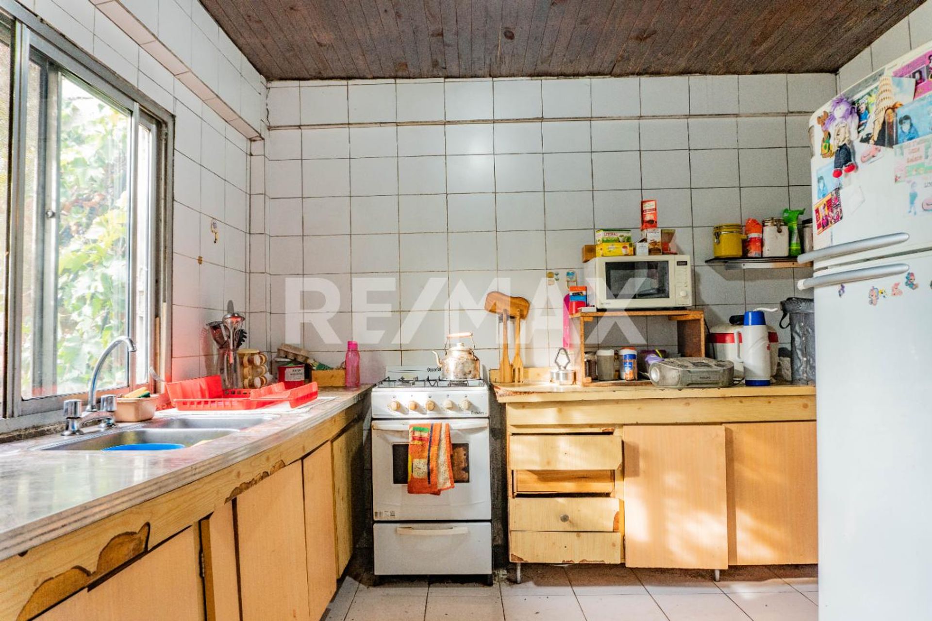 CASA Y SAL&Oacute;N COMERCIAL EN VENTA — foto 8