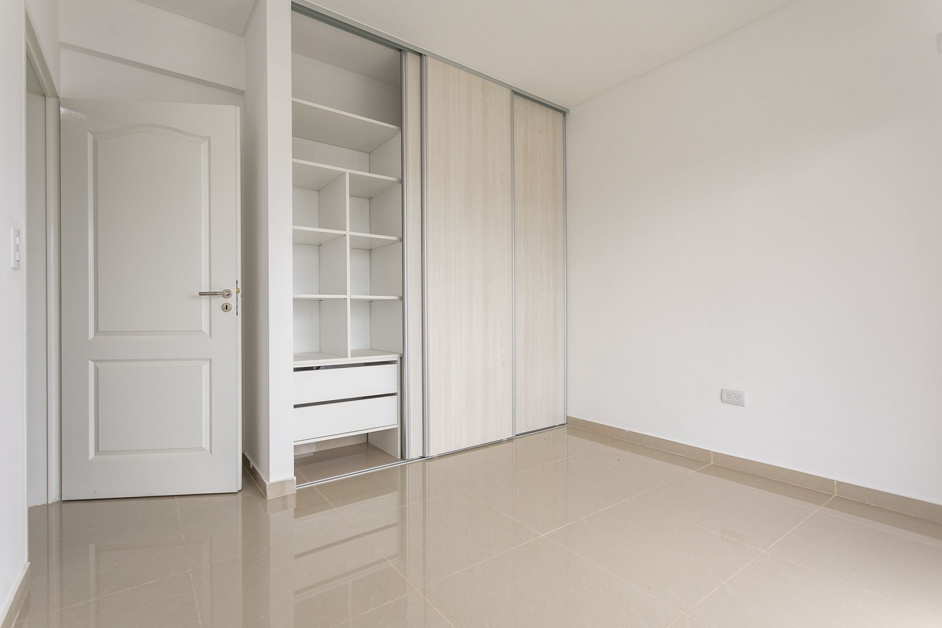 VENTA DEPARTAMENTO 3 AMBIENTES TERMINADO - 7