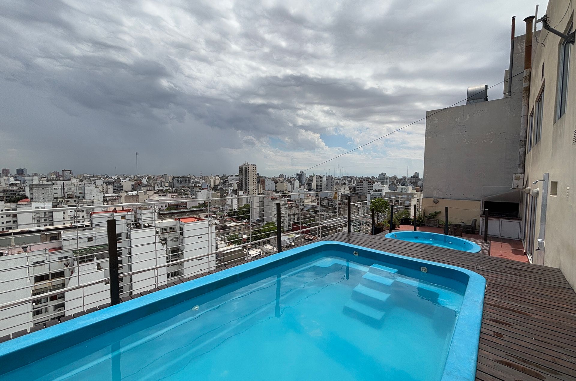 VENTA EXCELENTE MONOAMBIENTE TOTALMENTE AMOBLADO - 18