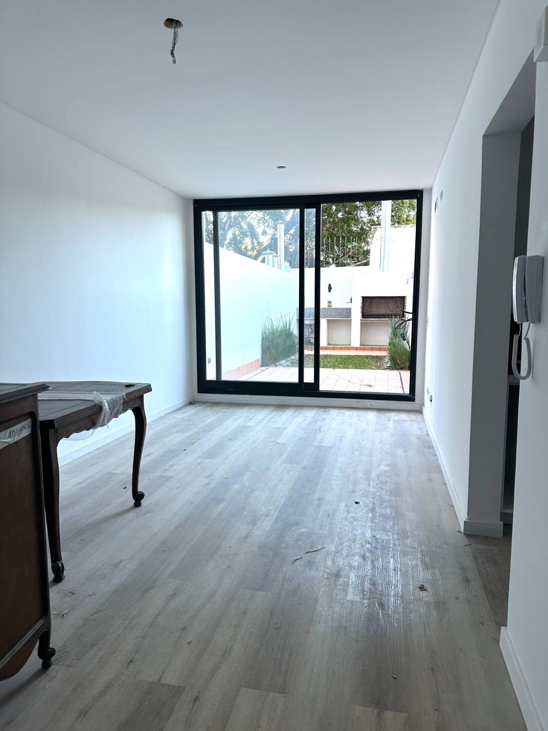 VENTA DUPLEX 2AMB CON JARDIN Y PARRILLA. AMENITIES — foto 9