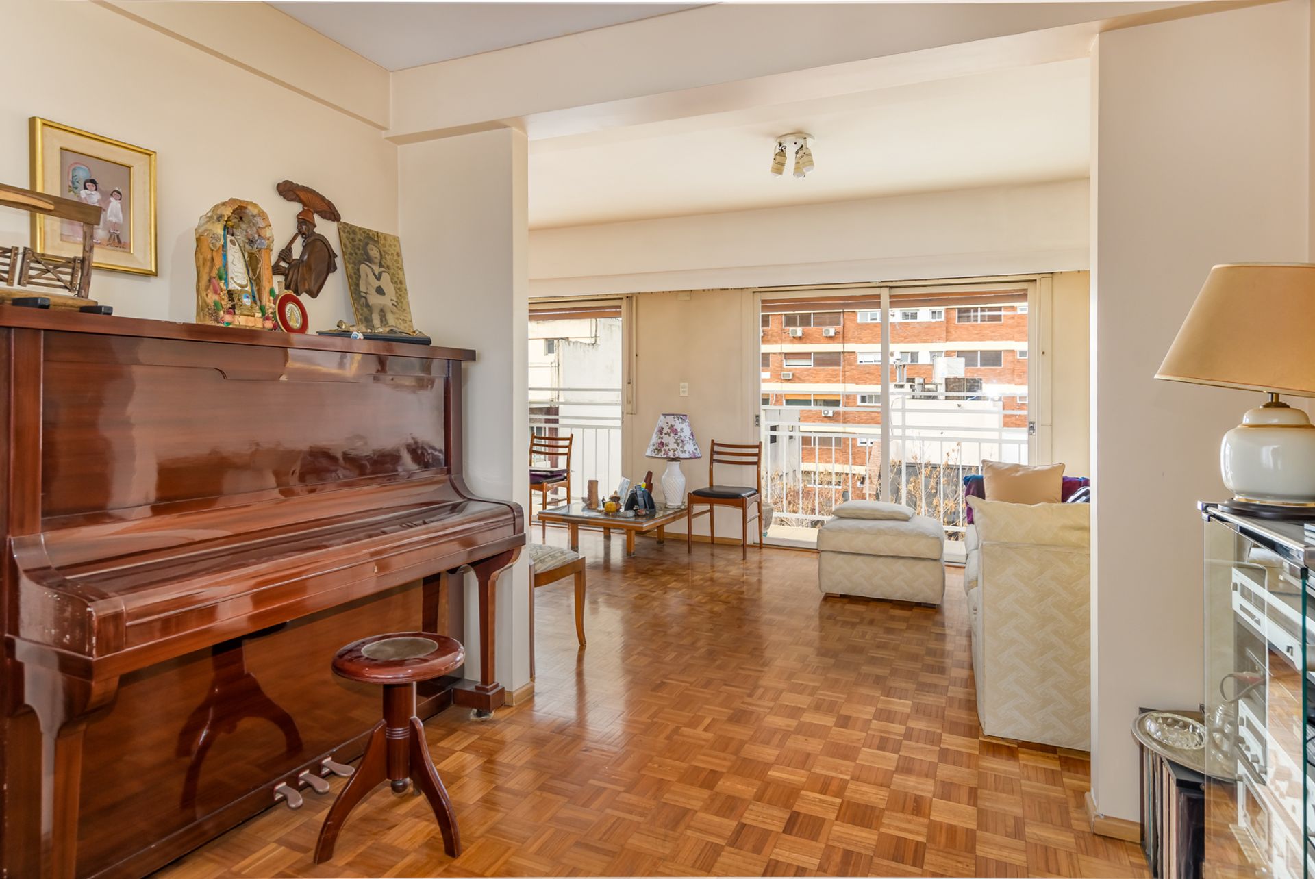 DEPARTAMENTO DE 6 AMBIENTES EN VENTA CAMACUA 500 - 7