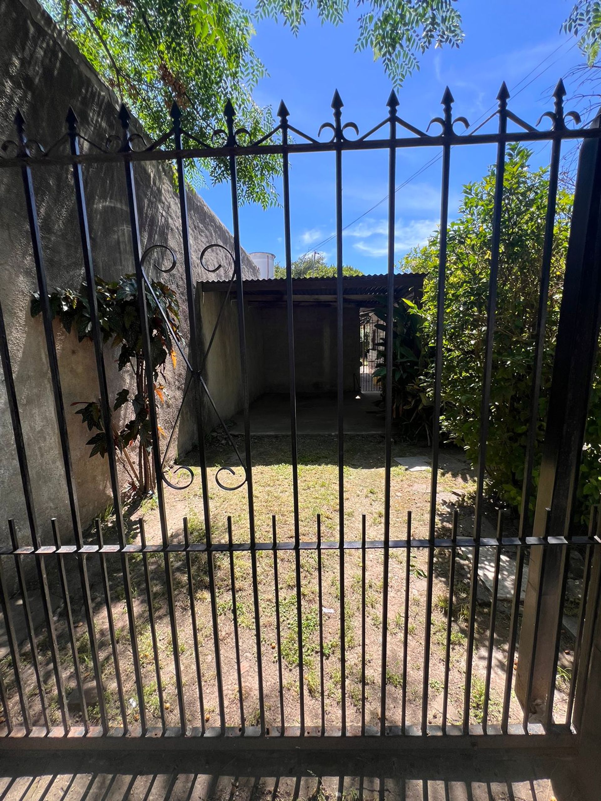 VENTA CASA PROPIEDAD A RECICLAR - 11