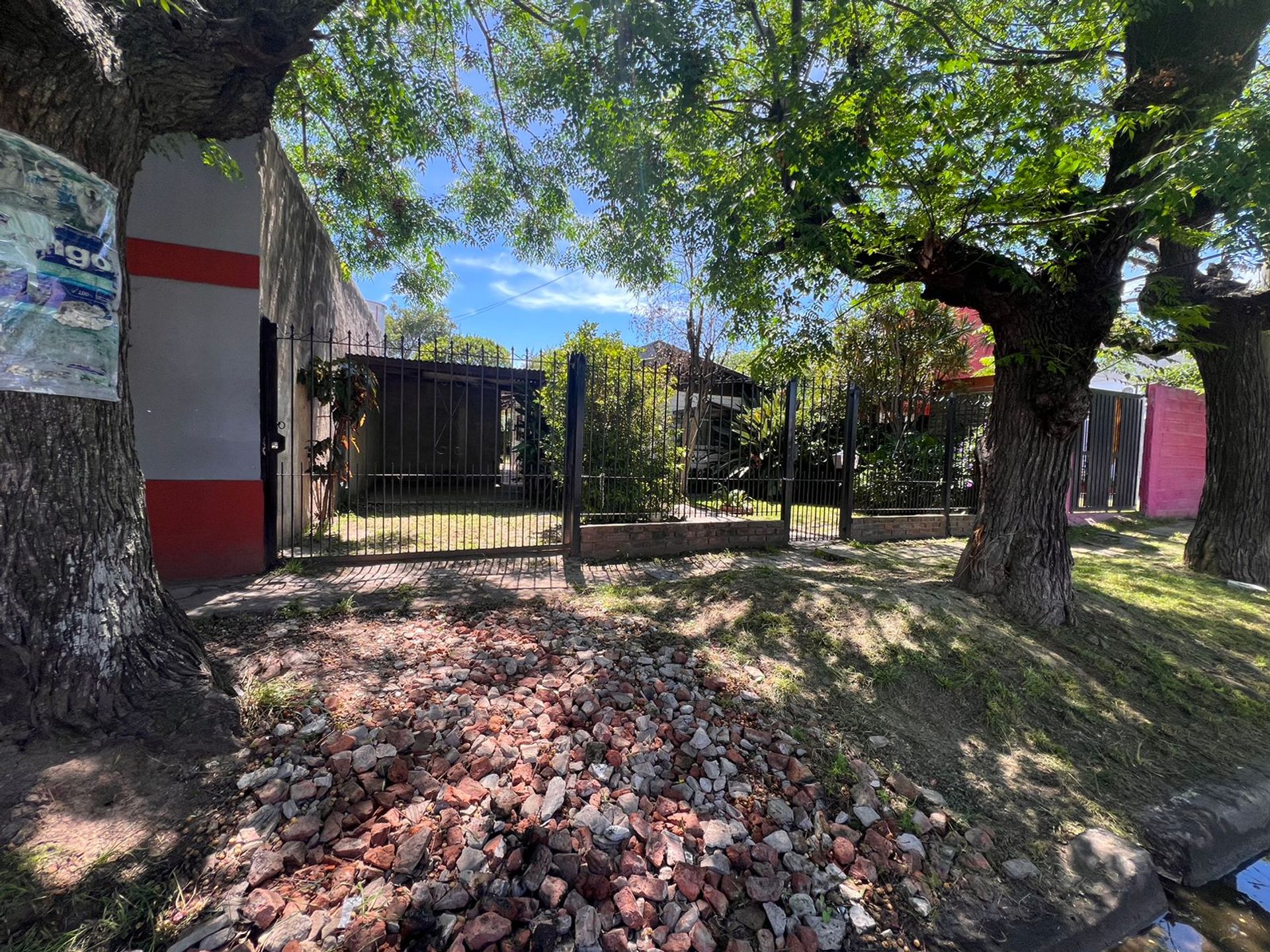 VENTA CASA PROPIEDAD A RECICLAR - 3