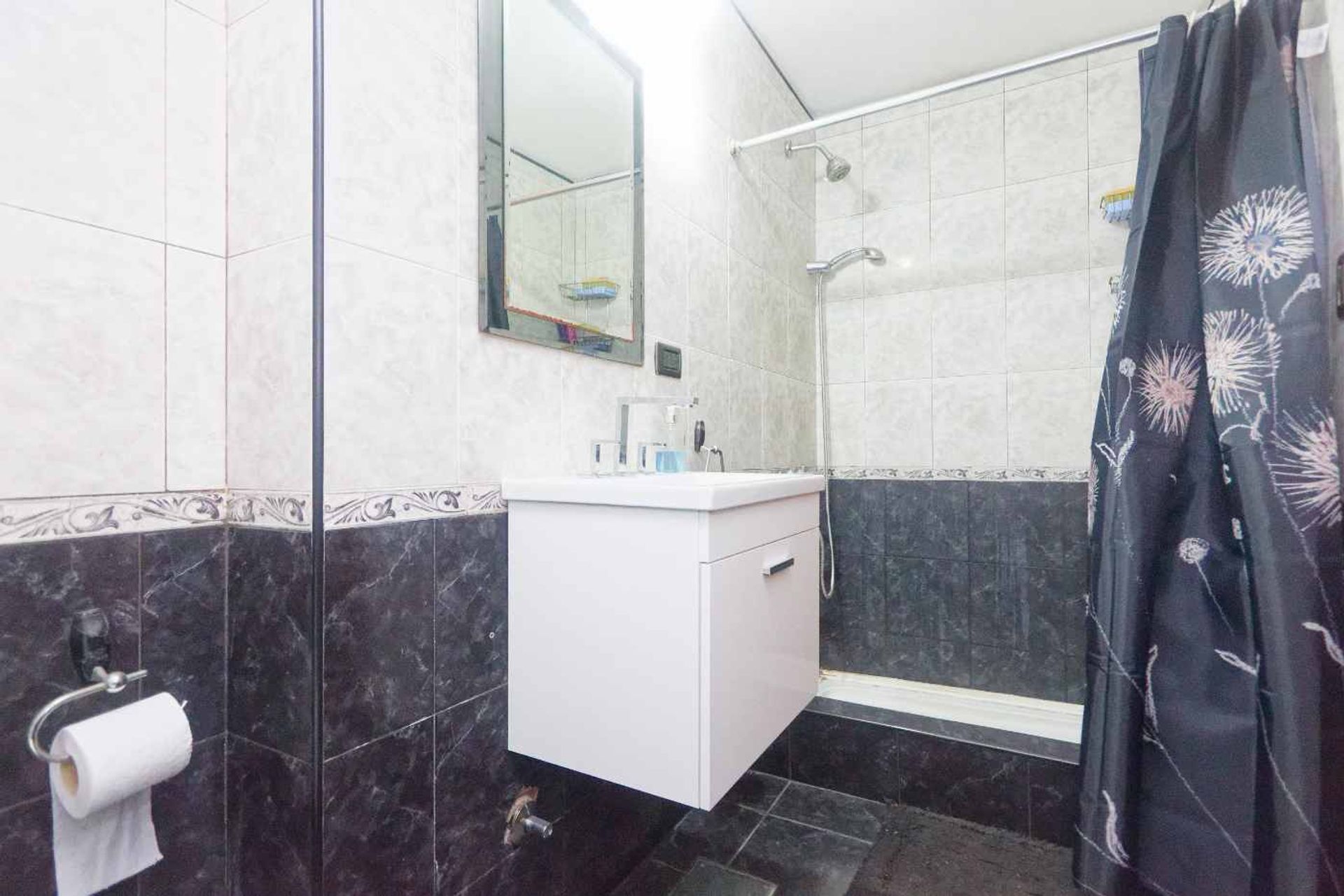 Venta PH Flores en block impecable y multifamiliar - 7
