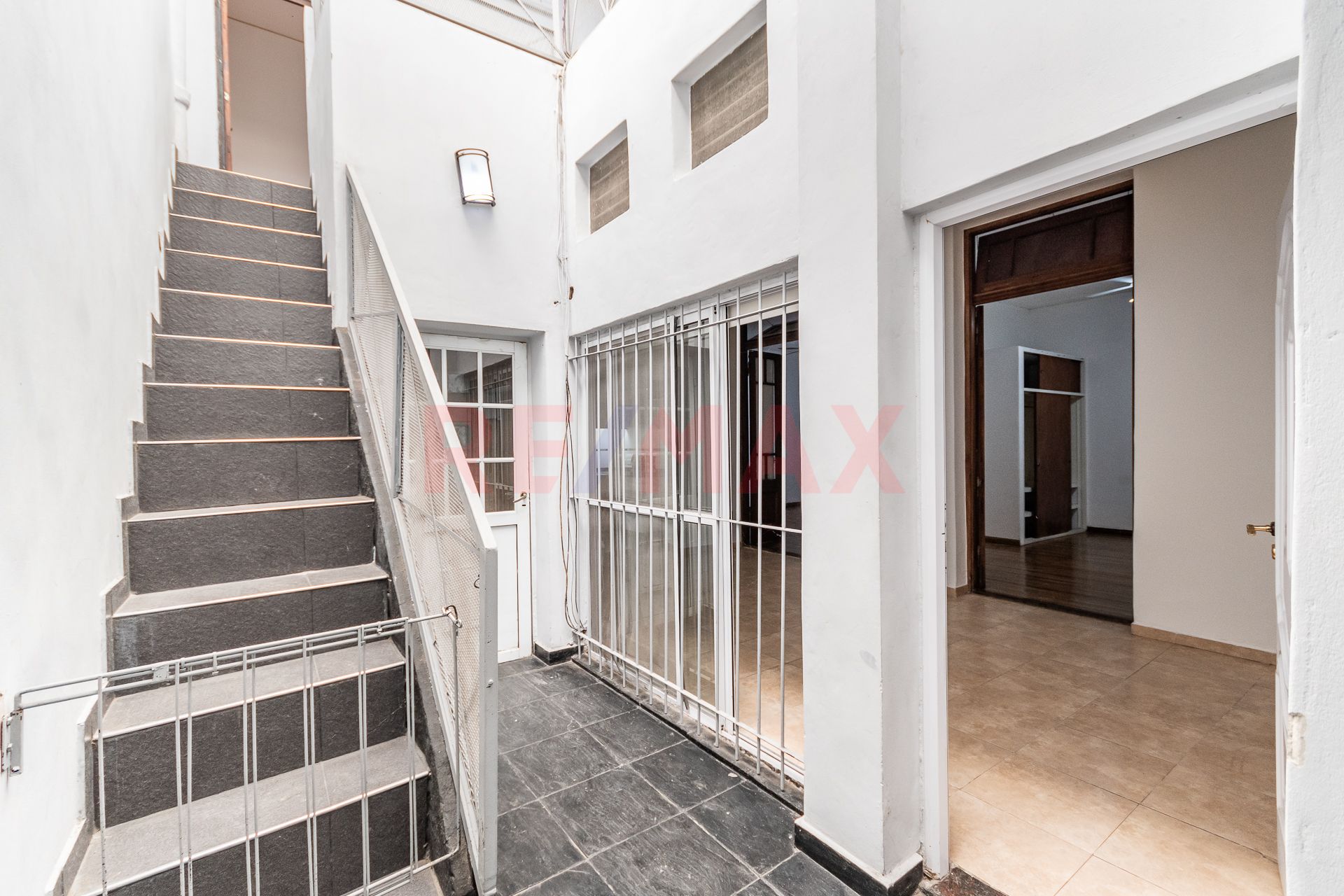 VENTA PH 4 AMB. + TERRAZA + COCHERA - MONTE CASTRO - 16