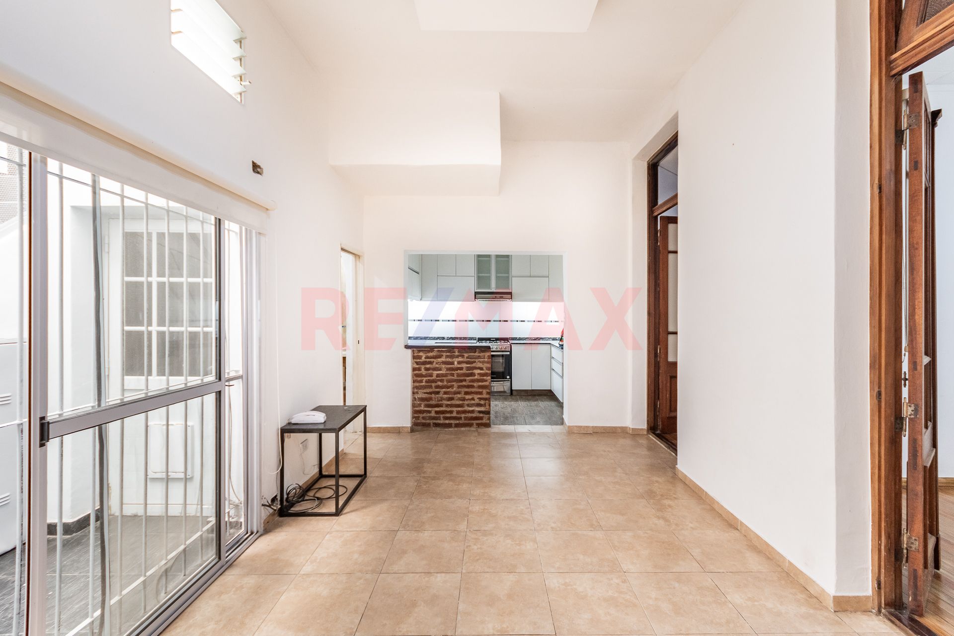 VENTA PH 4 AMB. + TERRAZA + COCHERA - MONTE CASTRO - 3