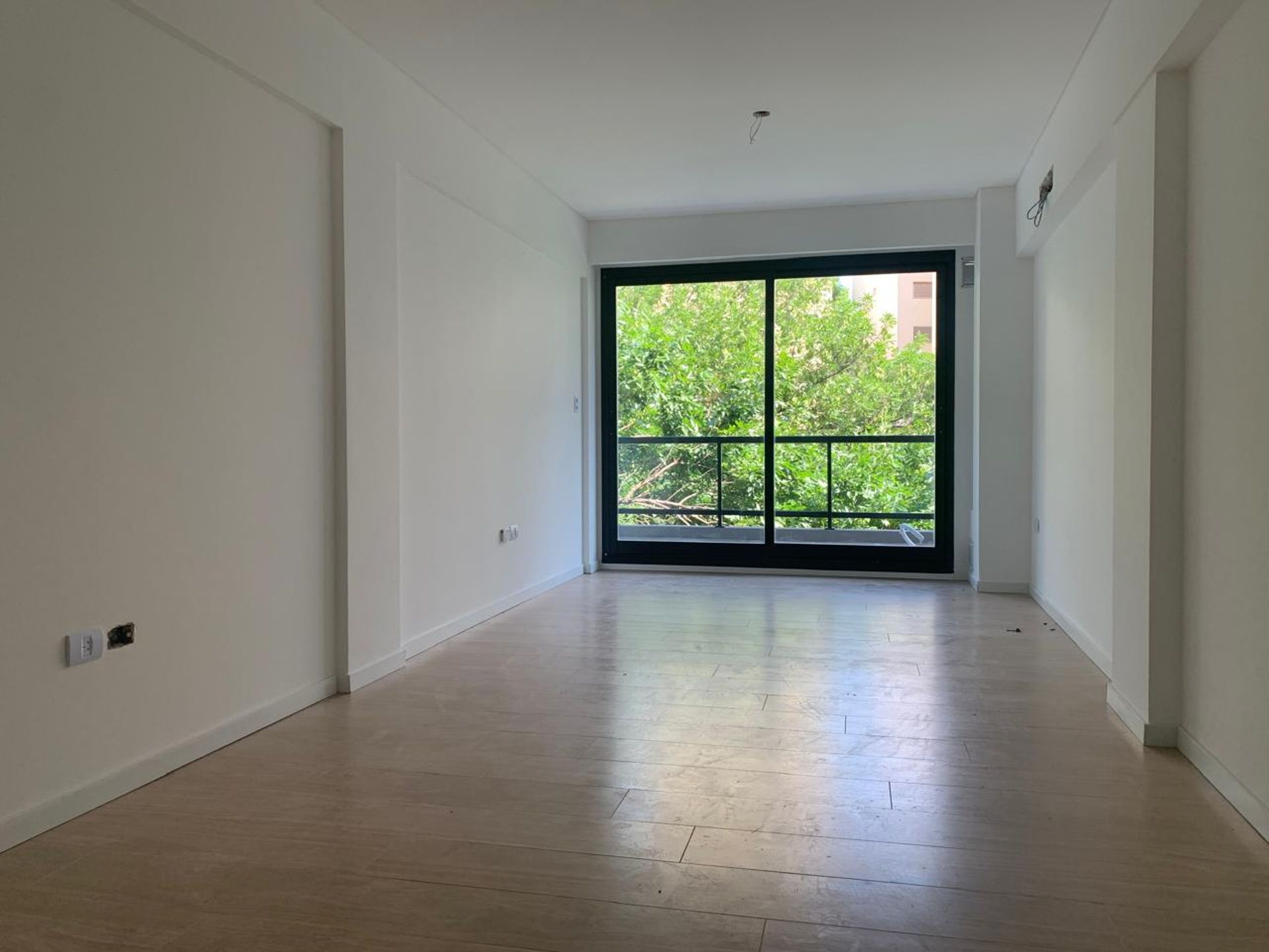 VENTA MONOAMBIENTE CON BALCON-CABALLITO - 1
