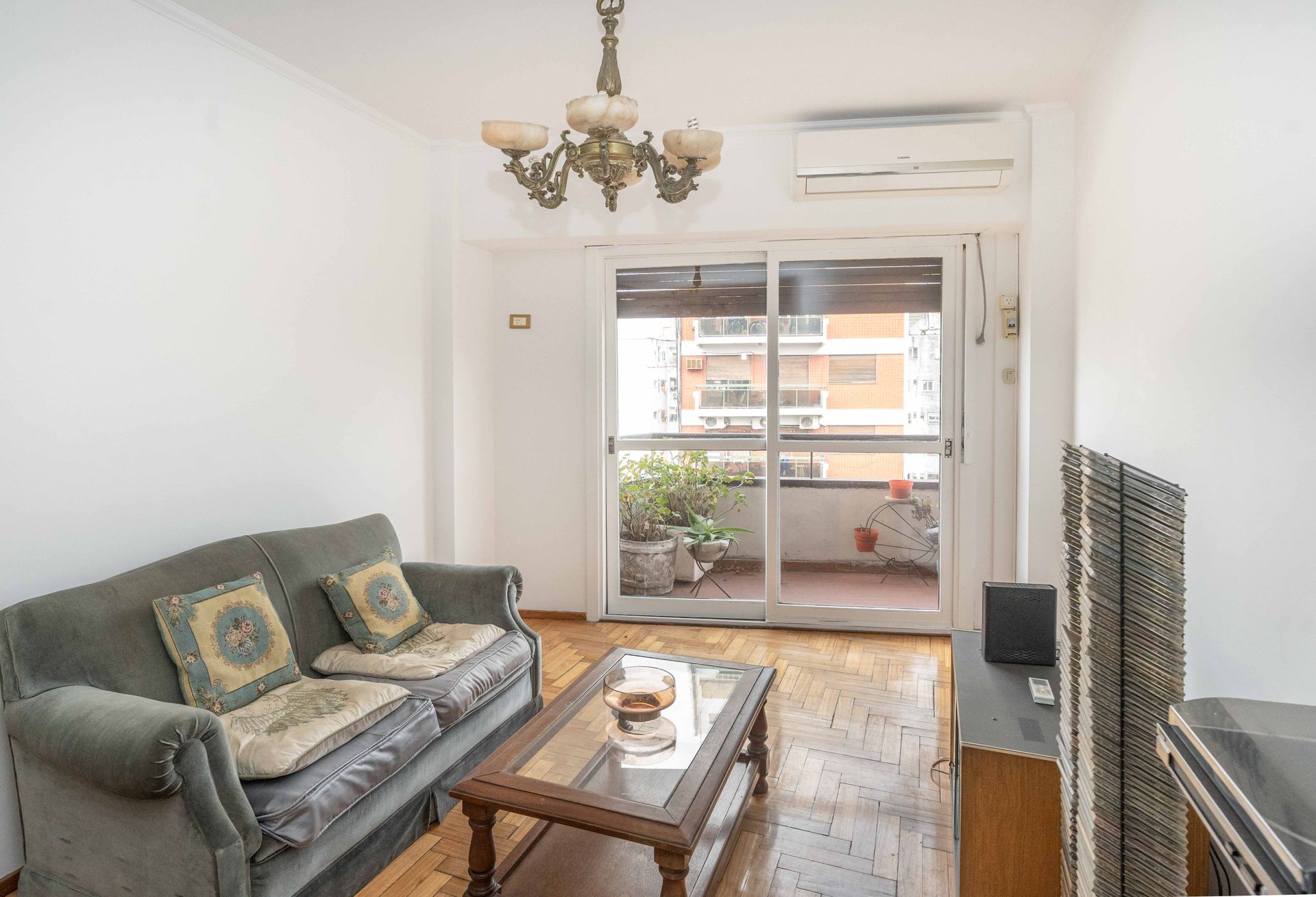 VENTA 4 AMBIENTES EN PALERMO BALCON Y DEPENDENCIA - 1