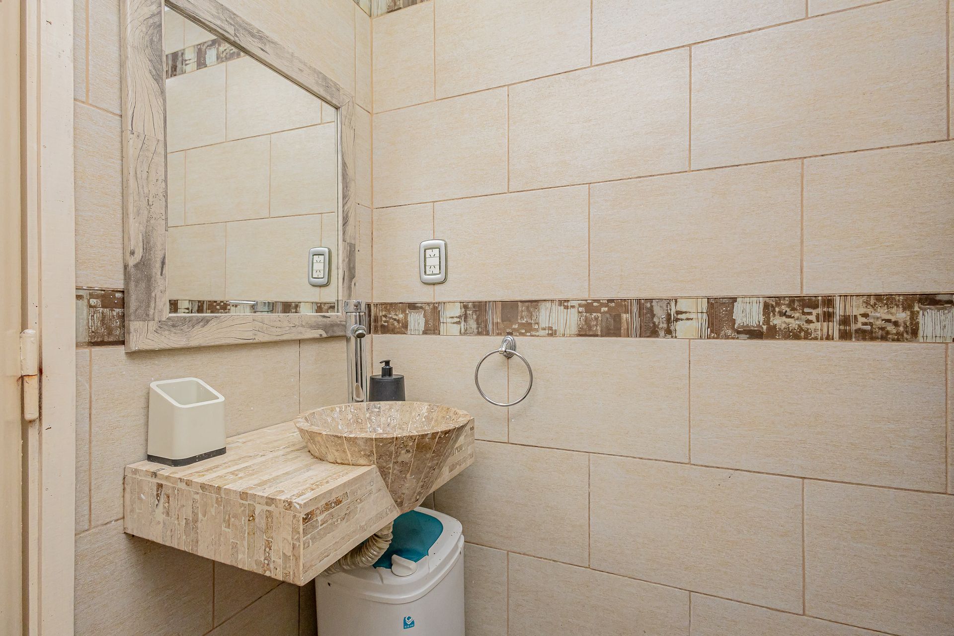 Venta -Casa 6 Amb. C/ Cochera - San Justo. — foto 5