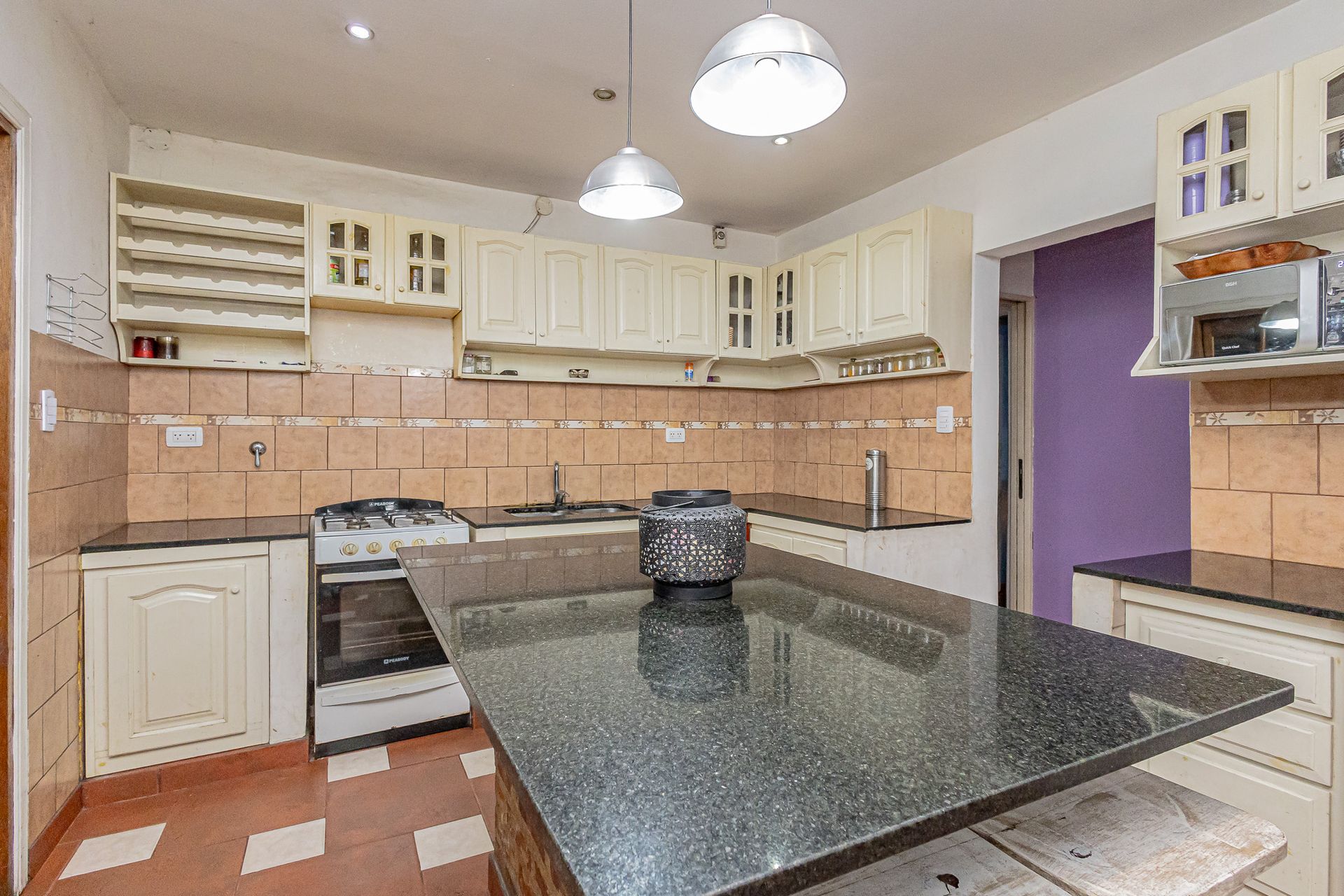 Venta -Casa 6 Amb. C/ Cochera - San Justo. — foto 3