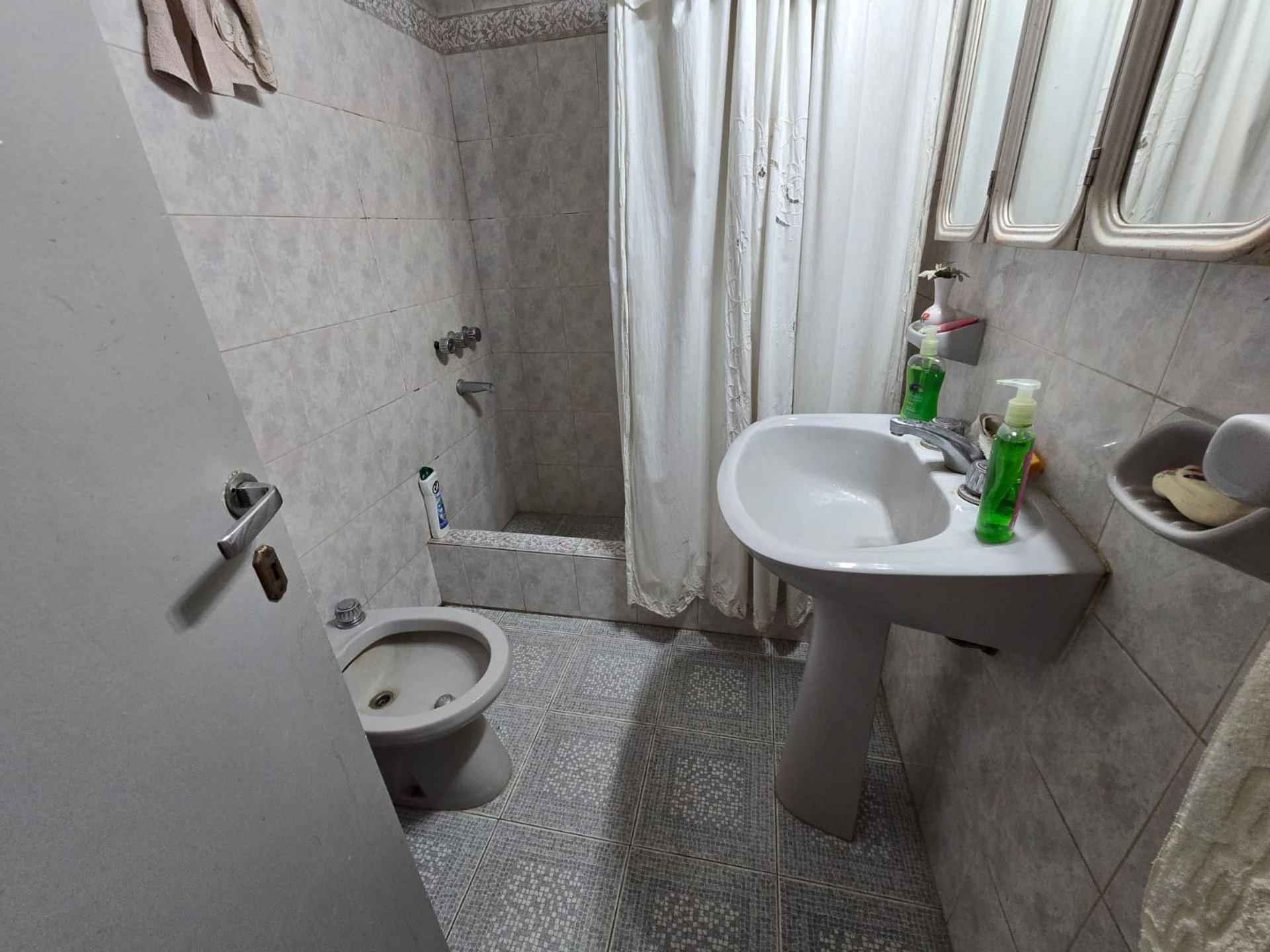 VENTA CASA 5 AMBIENTES CON COCHERA TEMPERLEY - 18