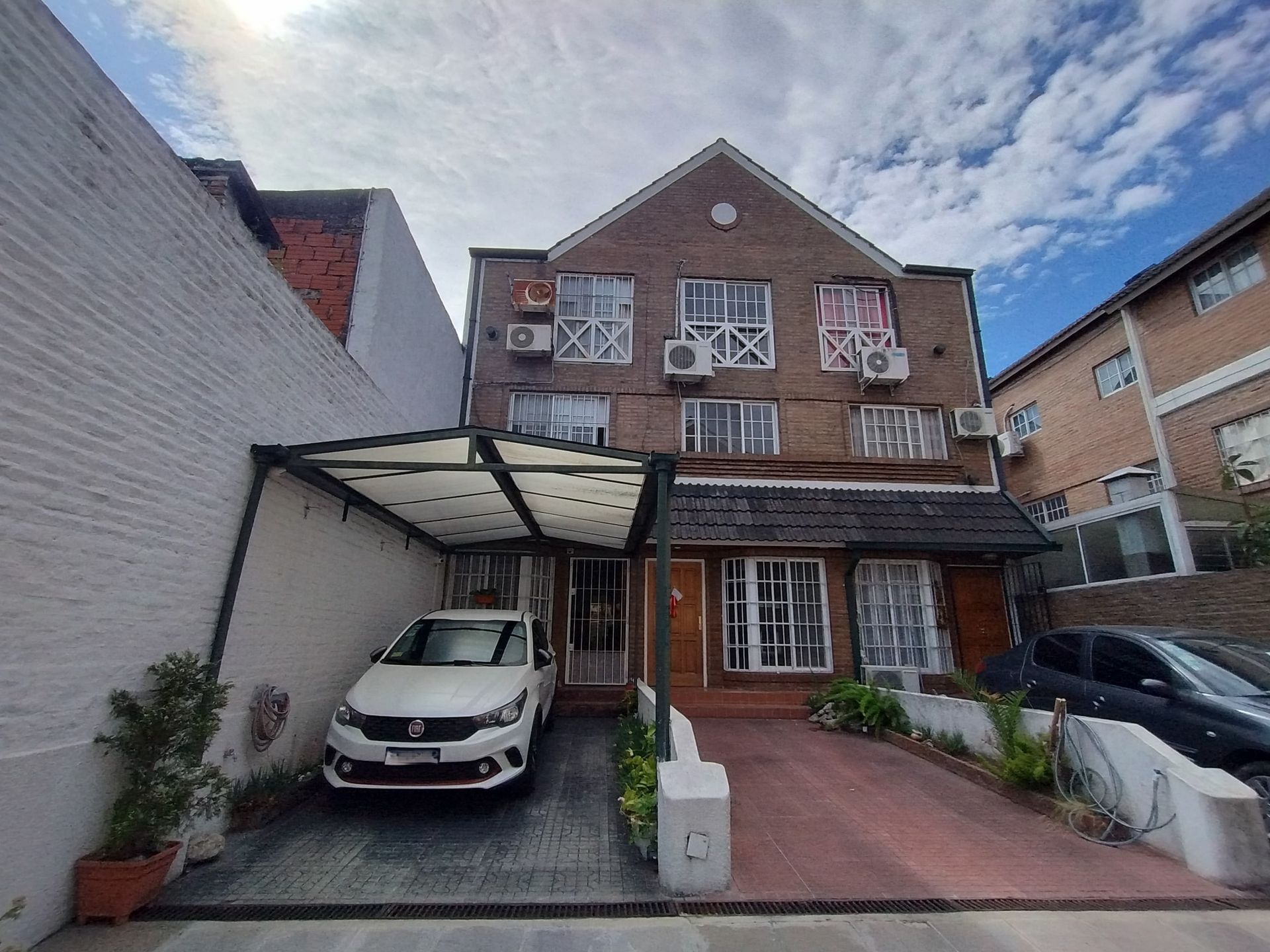 Venta PH/ Triplex 5 Ambientes Escalada 1400 - 3