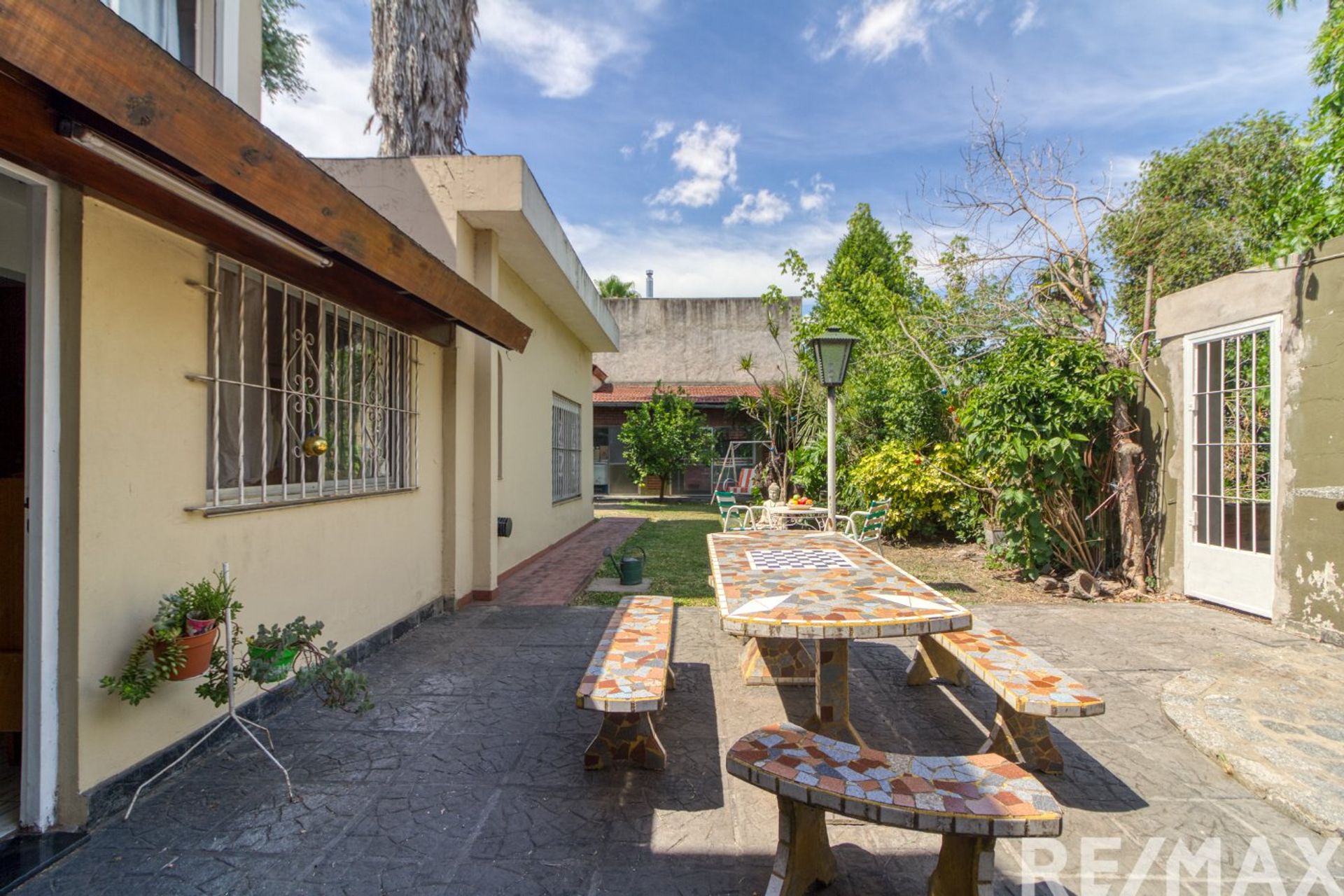 VENTA CASA CASTELAR NORTE 6 AMBIENTES - 6