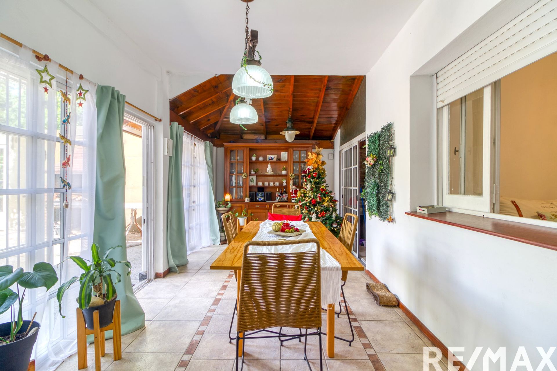 VENTA CASA CASTELAR NORTE 6 AMBIENTES - 3