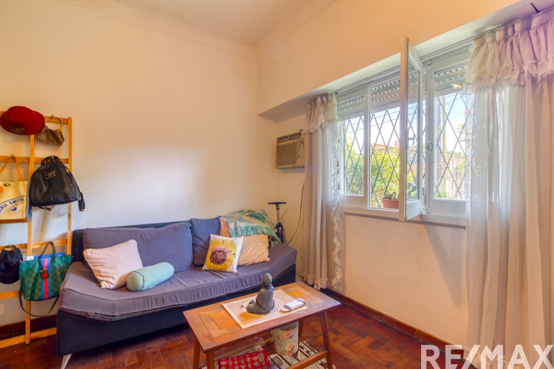 VENTA CASA CASTELAR NORTE 6 AMBIENTES - 16