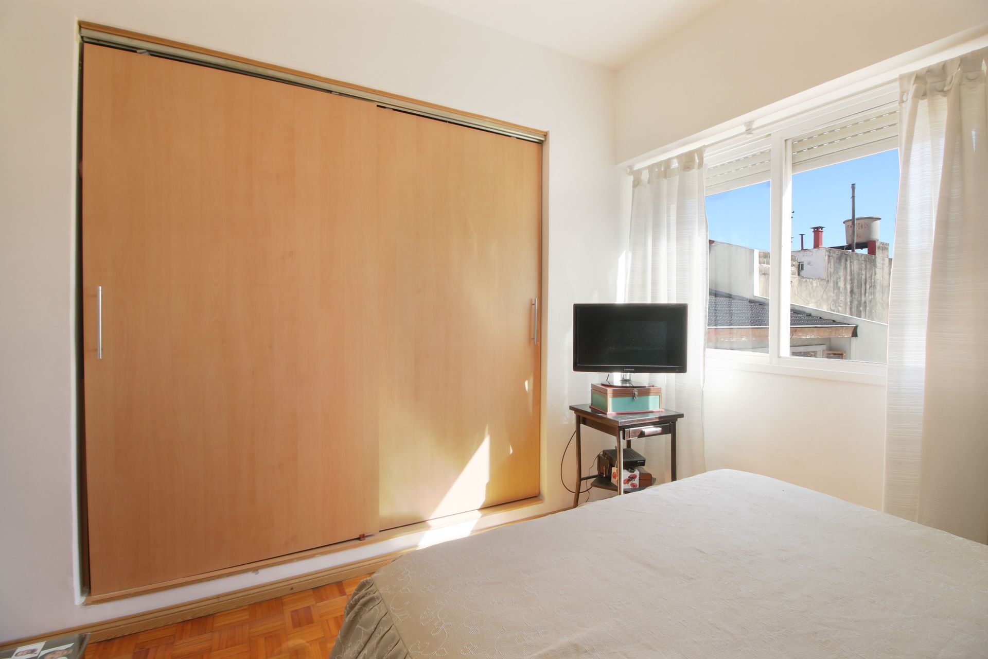 DEPARTAMENTO VENTA DE 3 AMBIENTES Y MEDIO APTO C - 6
