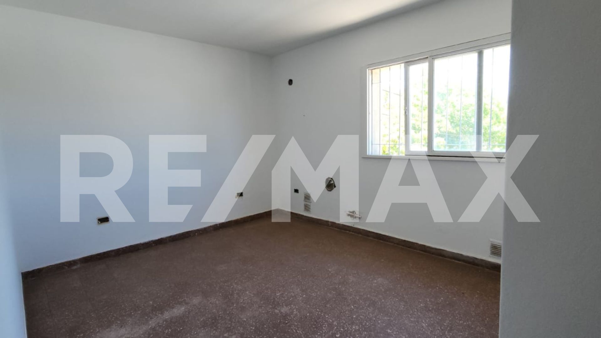 ALQUILER COMERCIAL LOCAL GALPON Y OFICINAS - 19
