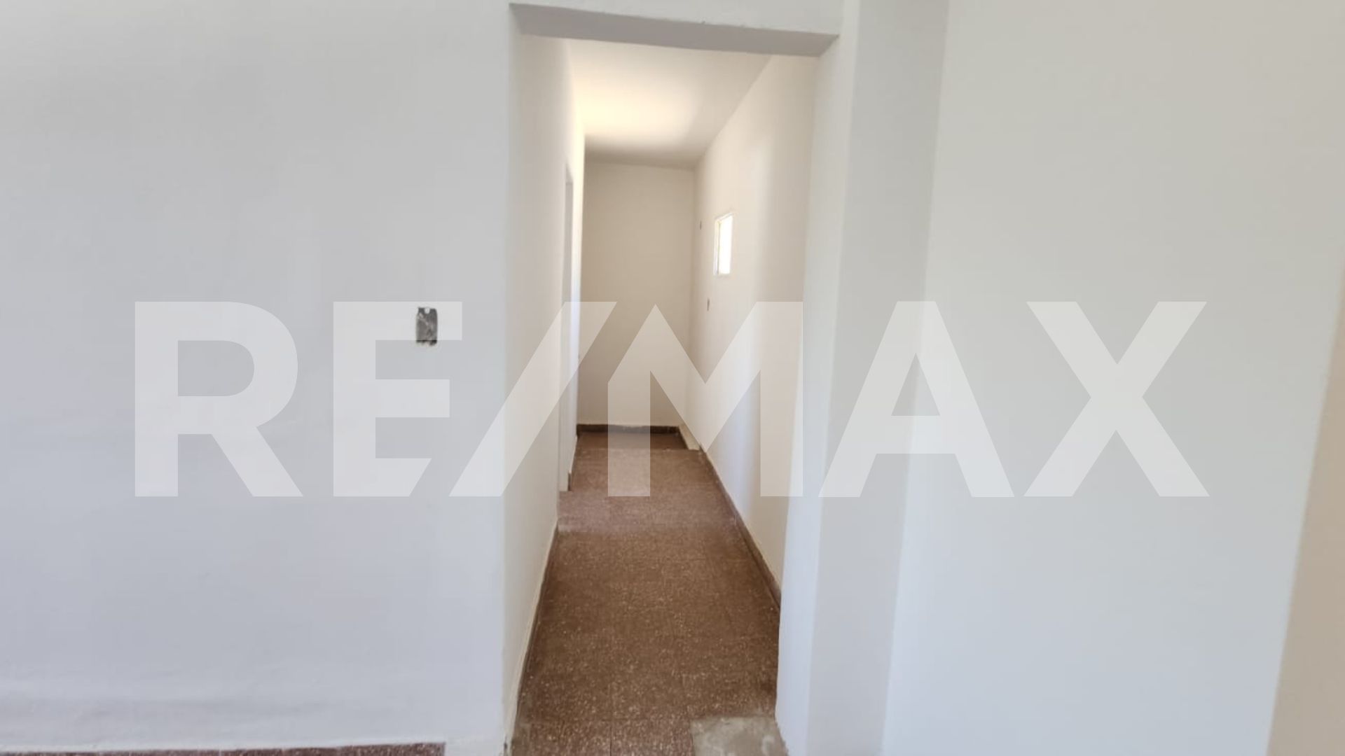 ALQUILER COMERCIAL LOCAL GALPON Y OFICINAS - 12