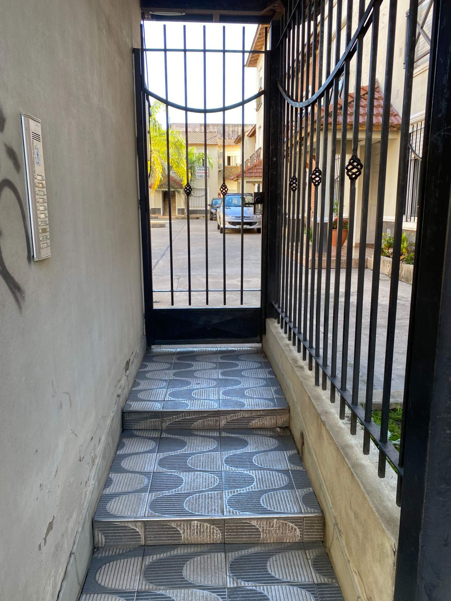Departamento de 2 ambientes en MORÓN - 1