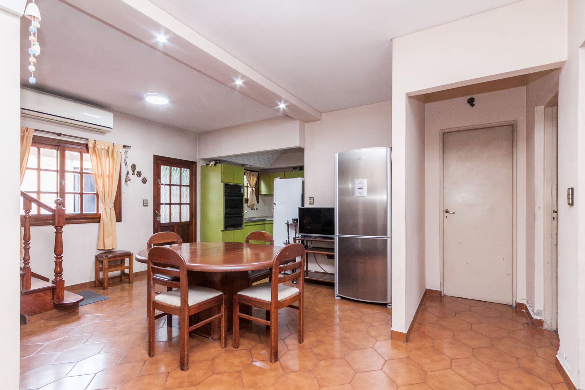 VENTA CASA 5 AMBIENTES COCHERA QUINCHO ADROGUE - 3