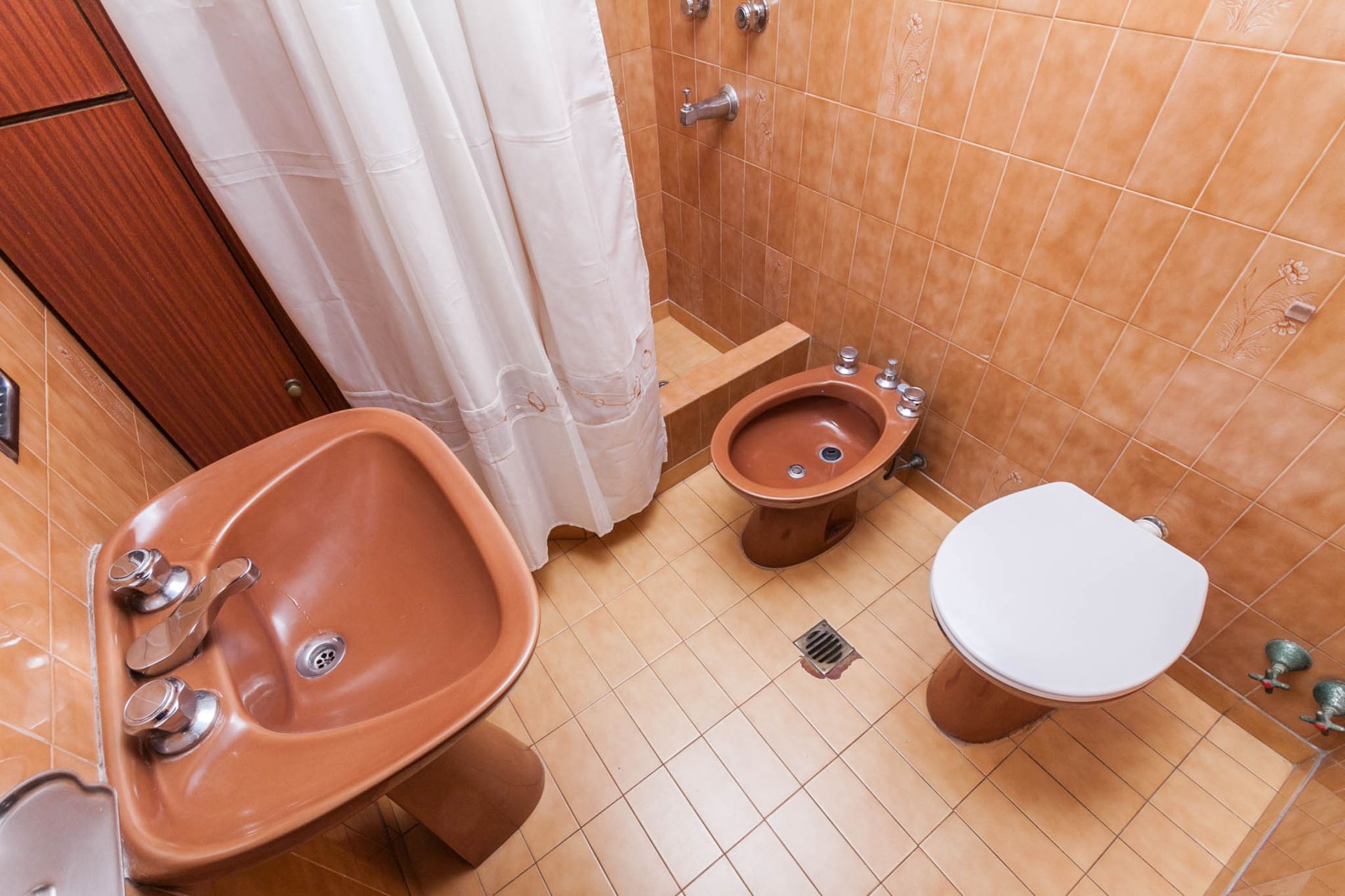 VENTA CASA 5 AMBIENTES COCHERA QUINCHO ADROGUE - 16