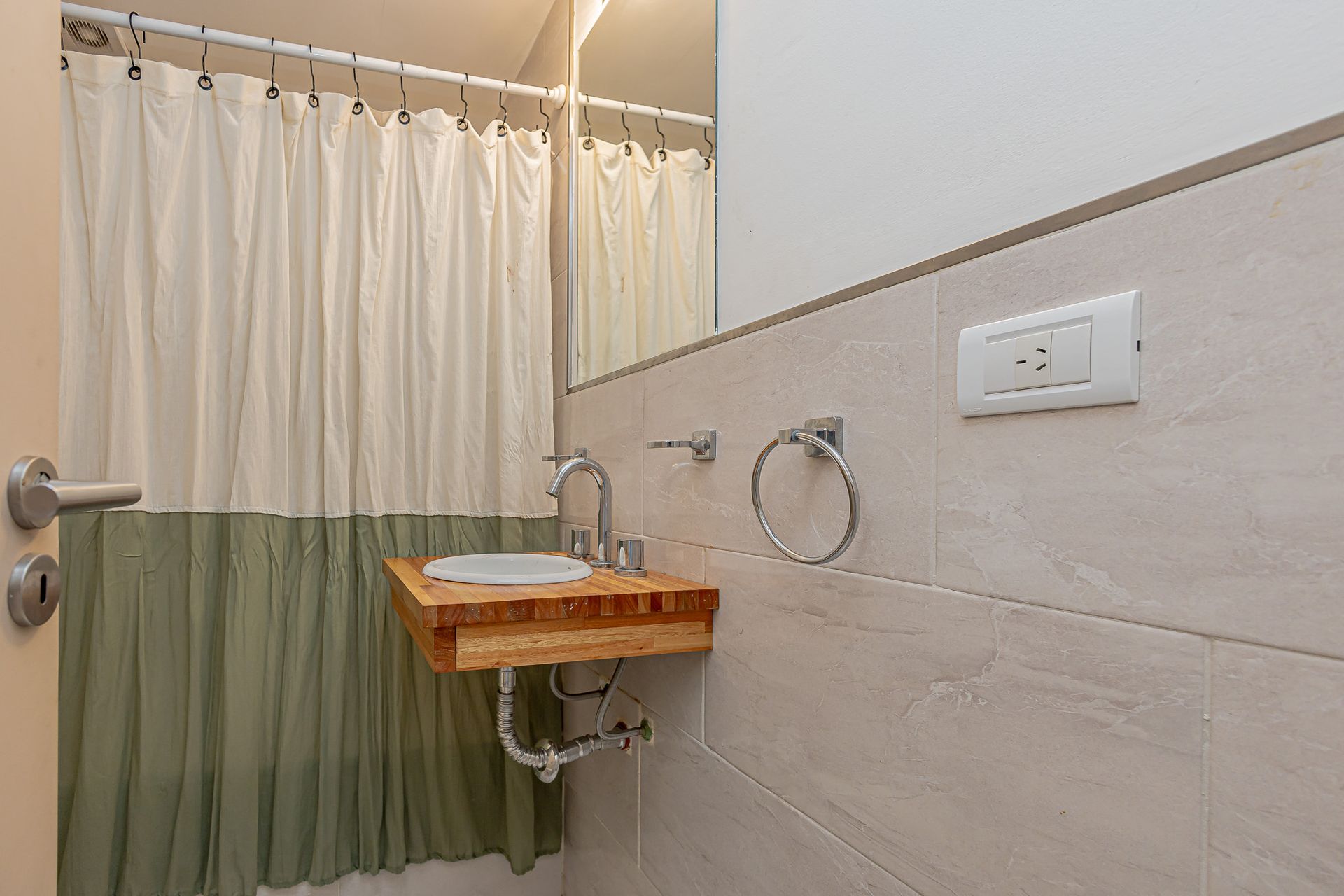 Departamento en Venta en Tres de Febrero, G.B.A. Zona Oeste