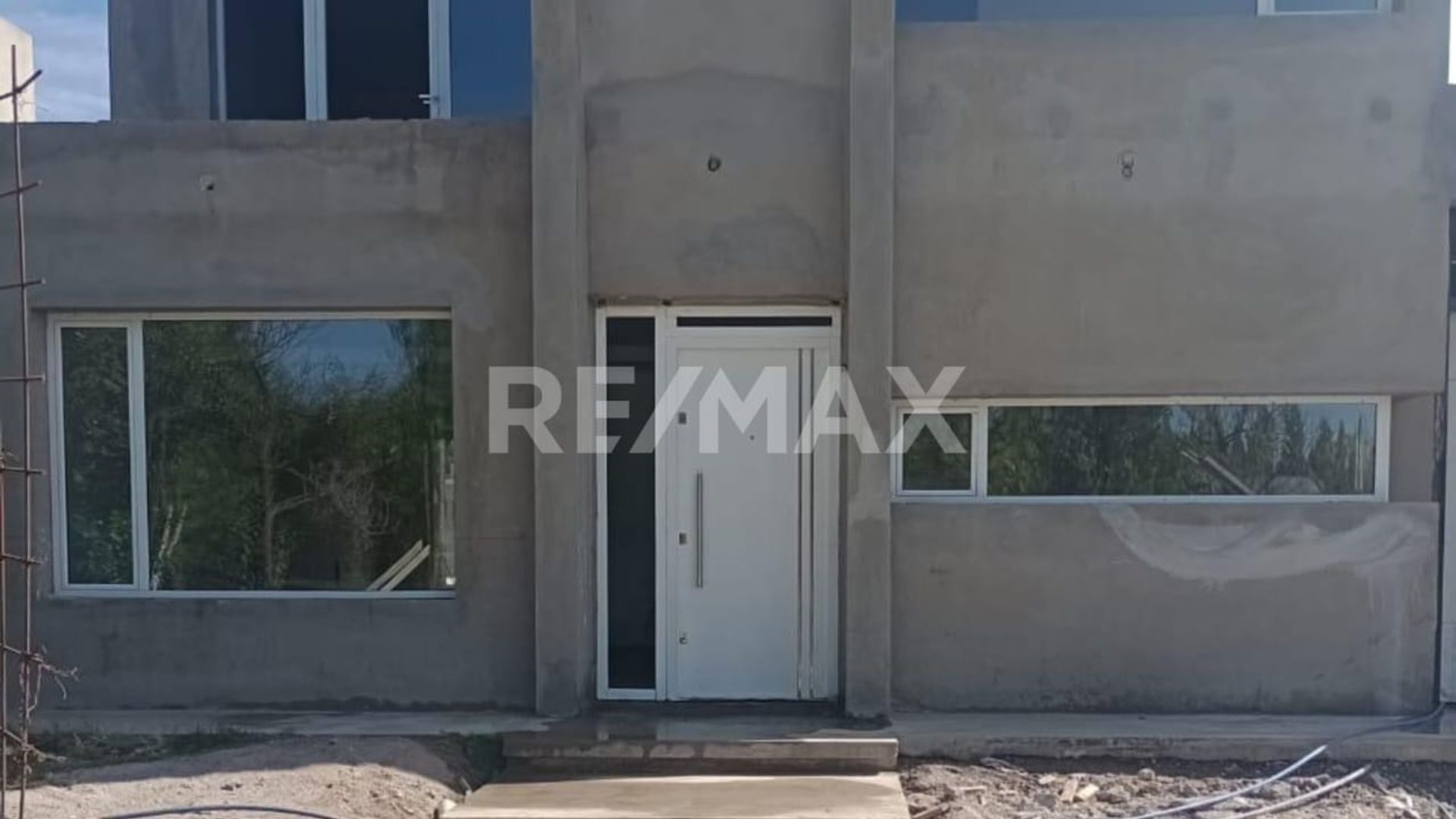 VENTA CASA 4 DORM. A TERMINAR CON PISCINA - 6
