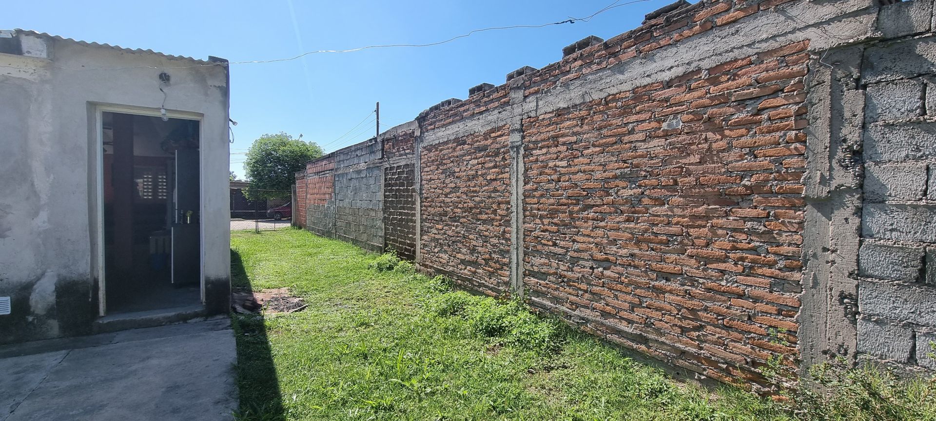 CASA 3 DORMITORIOS VENTA BARRIO LOS ALAMOS — foto 4
