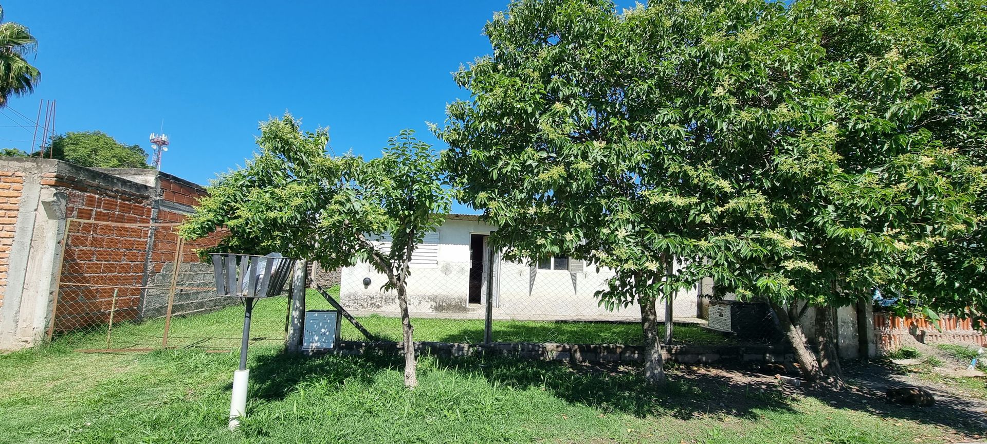 CASA 3 DORMITORIOS VENTA BARRIO LOS ALAMOS — foto 2