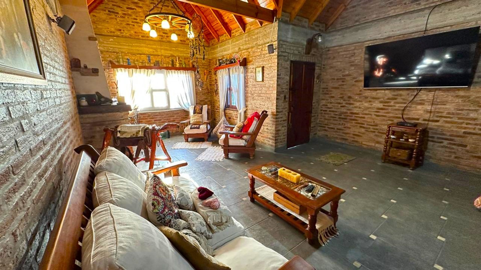 CASA 5 AMBIENTES EN VENTA LONGCHAMPS OPORTUNIDAD - 3
