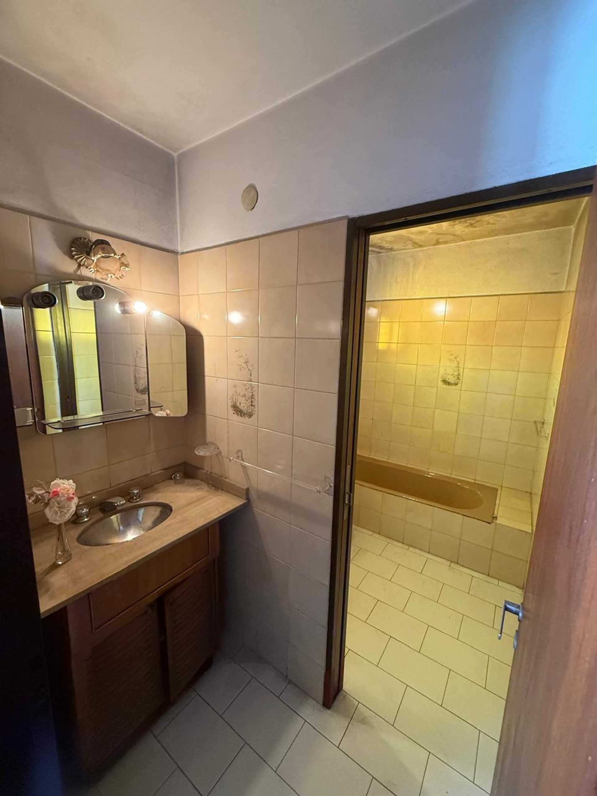 Venta Casa 4 ambientes Lomas del Mirador - 4