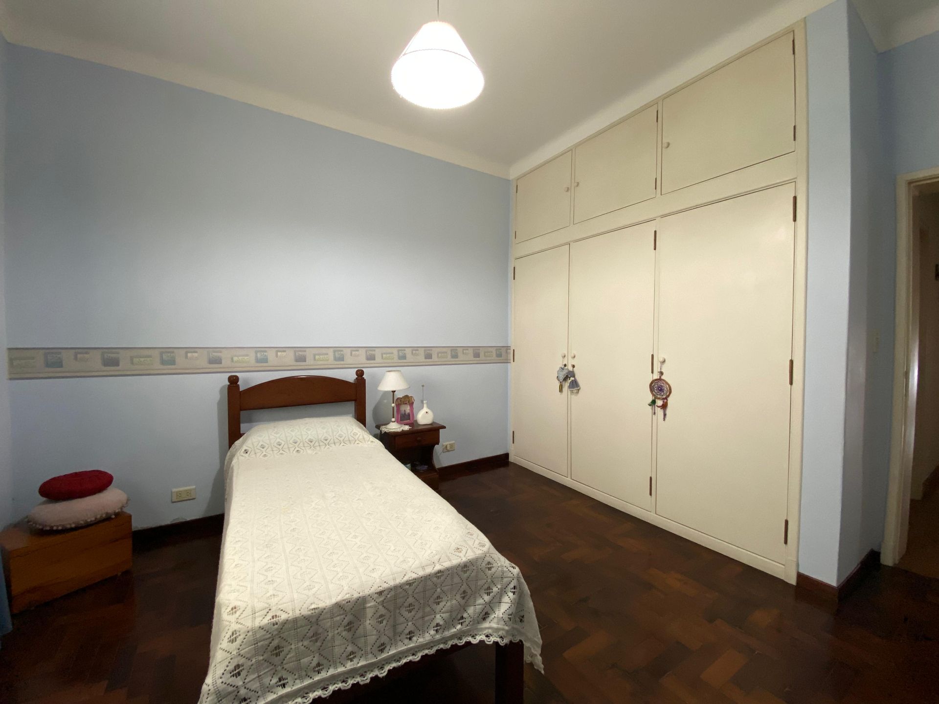 CASA 4 AMBIENTES VENTA MOR&Oacute;N QUINCHO COCHERA - 16