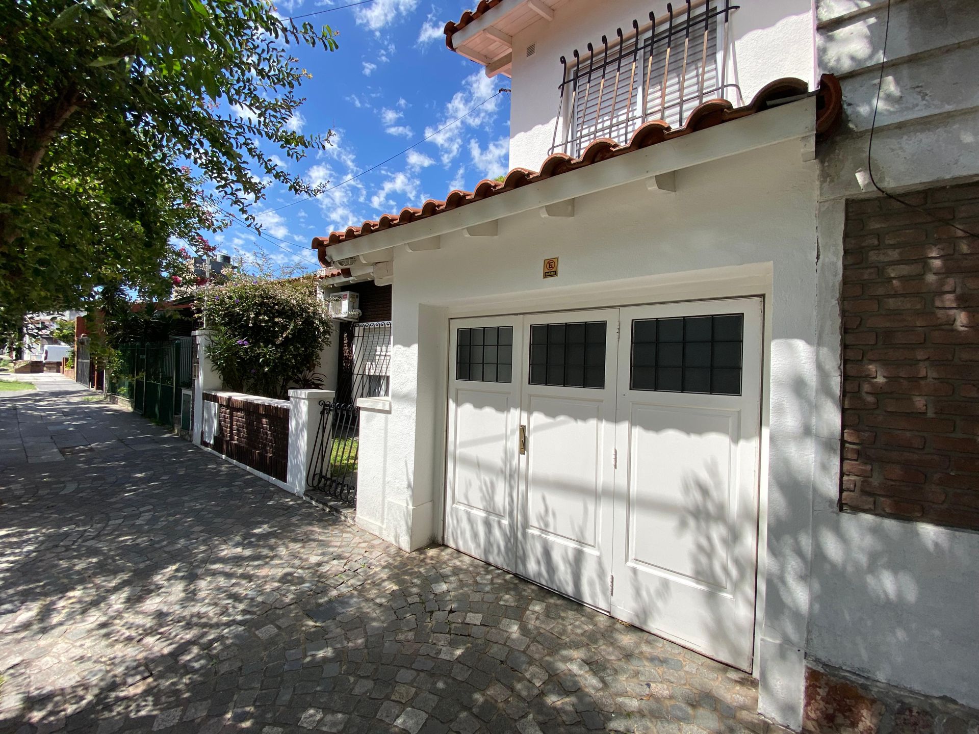 CASA 4 AMBIENTES VENTA MOR&Oacute;N QUINCHO COCHERA - 18