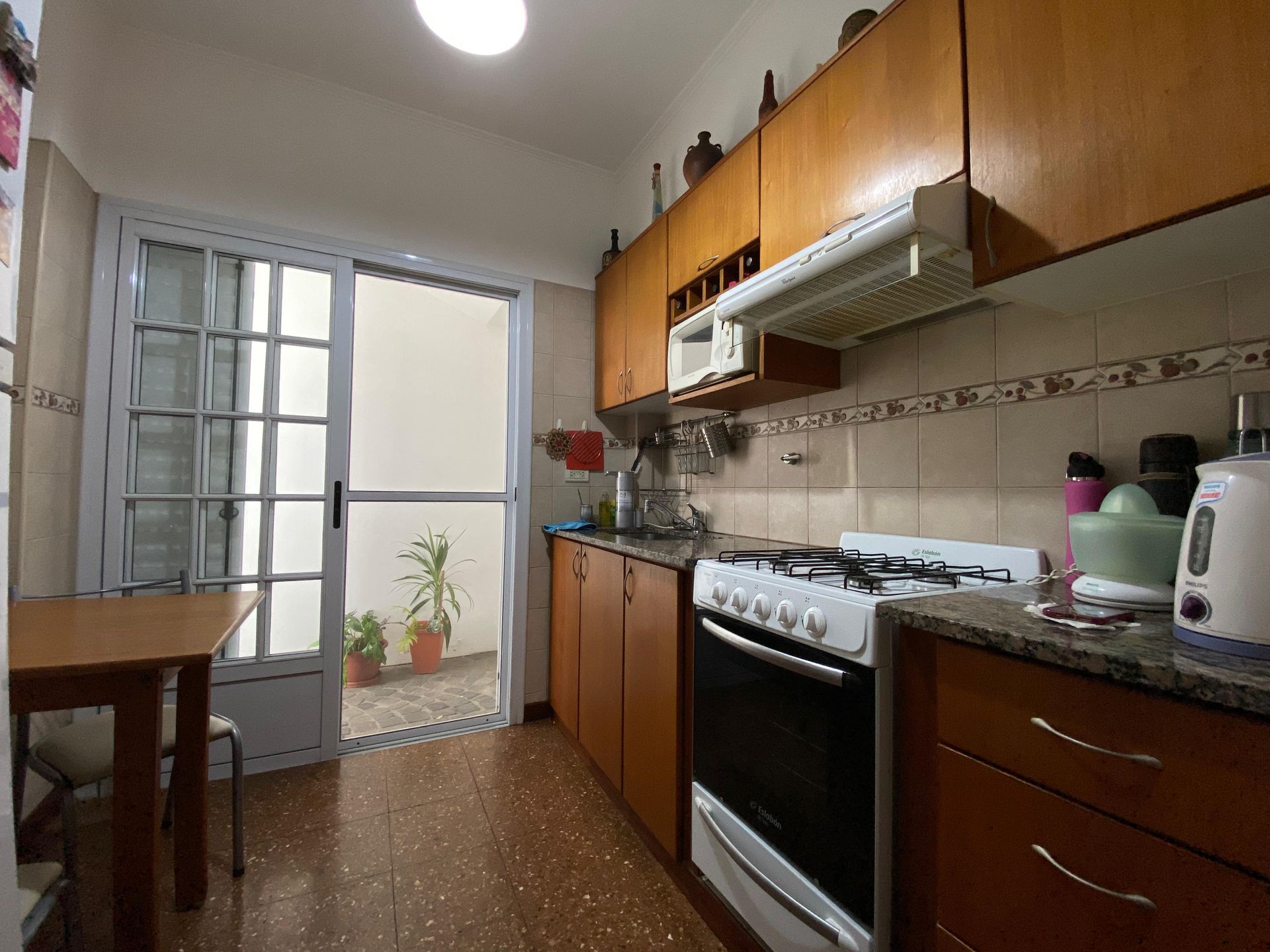 CASA 4 AMBIENTES VENTA MOR&Oacute;N QUINCHO COCHERA - 12