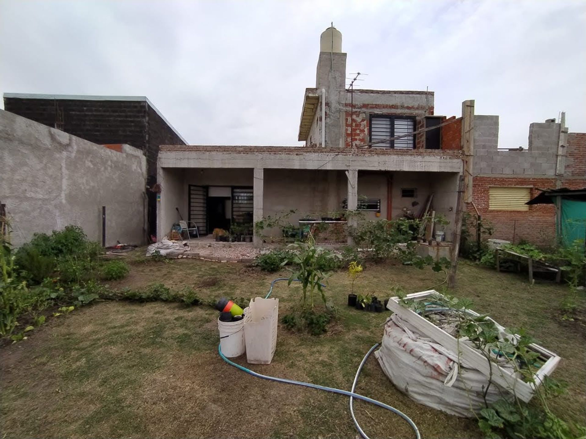 Venta Casa en Construcci&oacute;n Claypole Lote propio — foto 2
