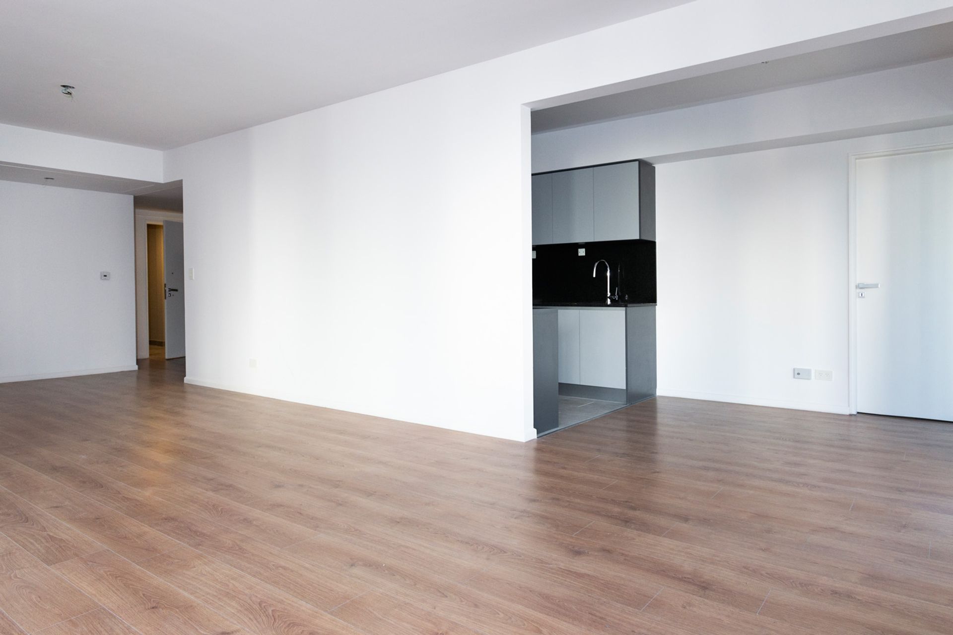 Departamento 4 ambiente venta en Belgrano R - 8
